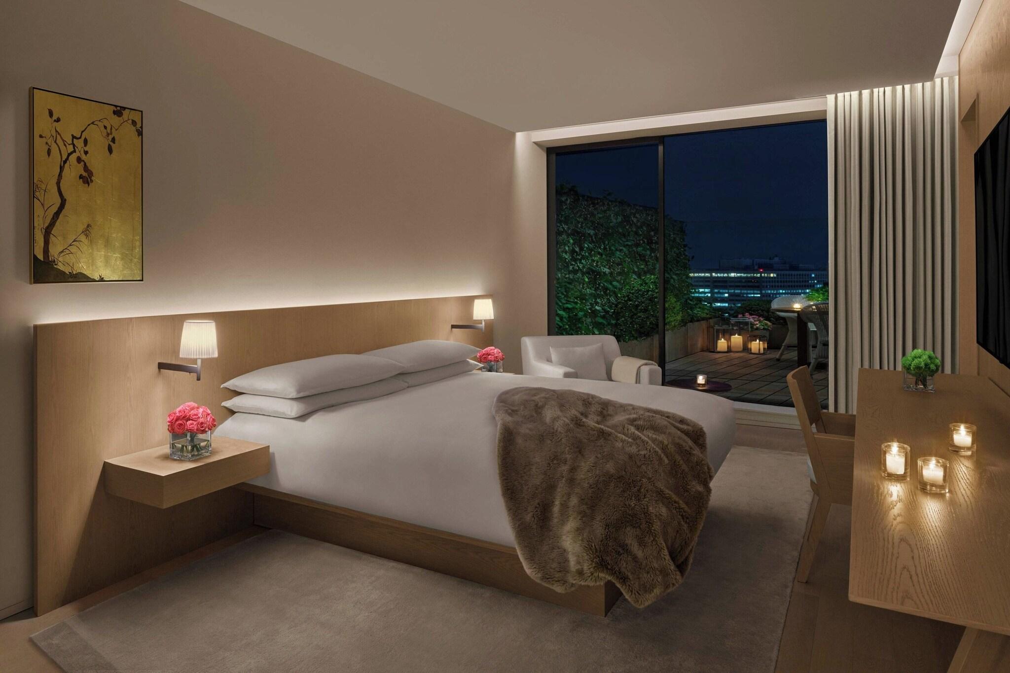 Suite City View King Bed