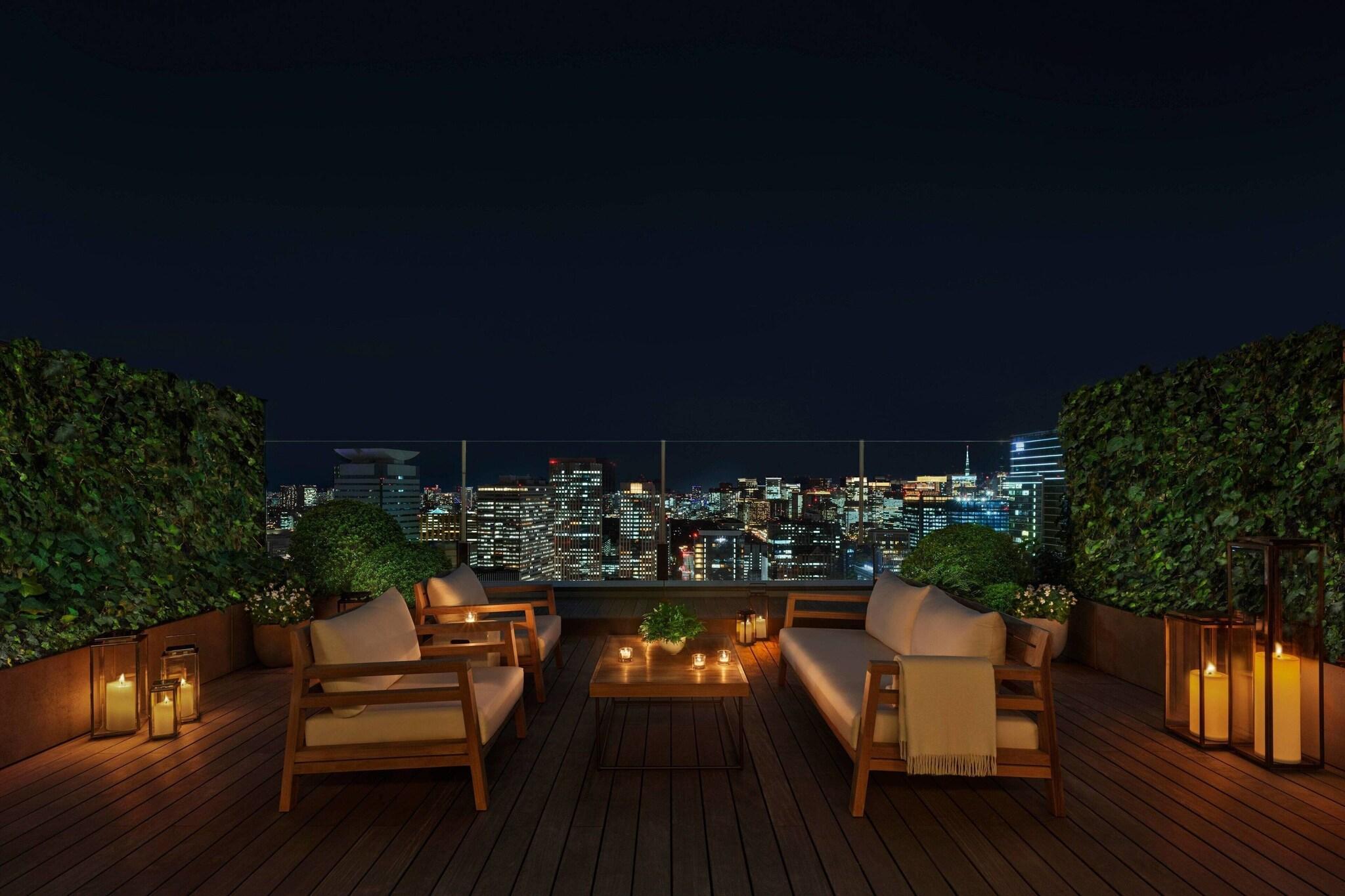 Double Guest Room King Bed