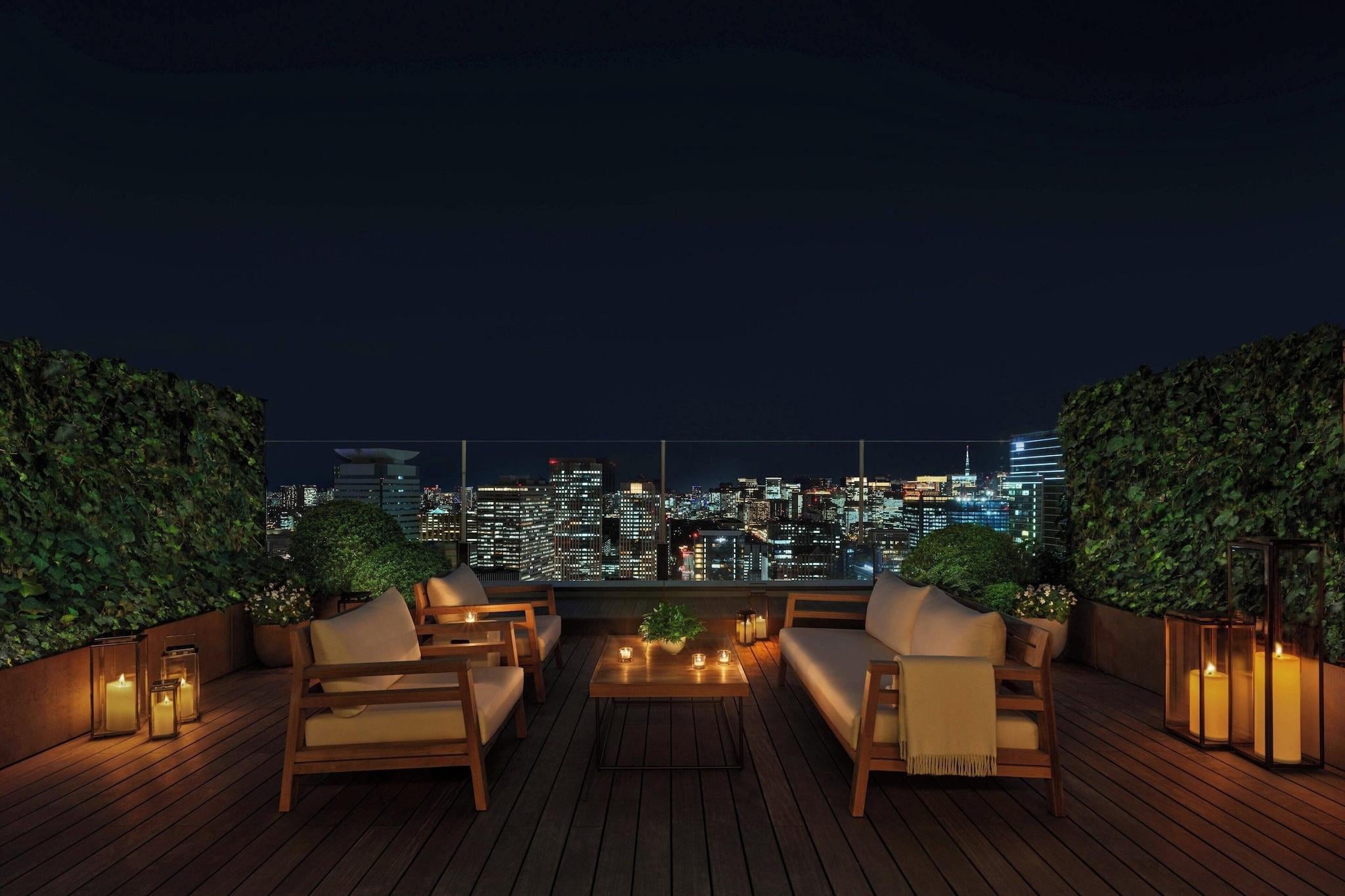 Double City View King Bed