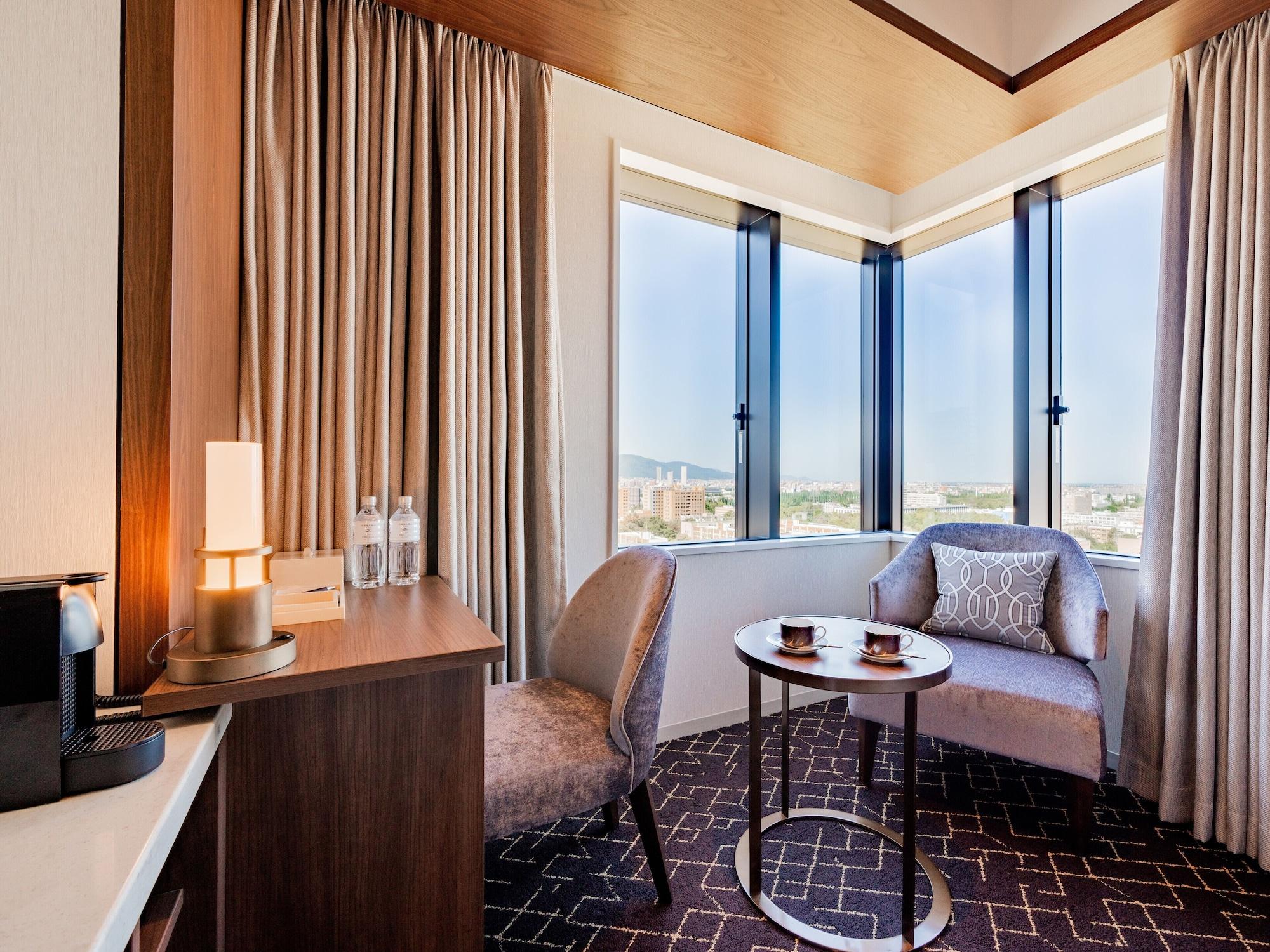 Double Premier King Bed