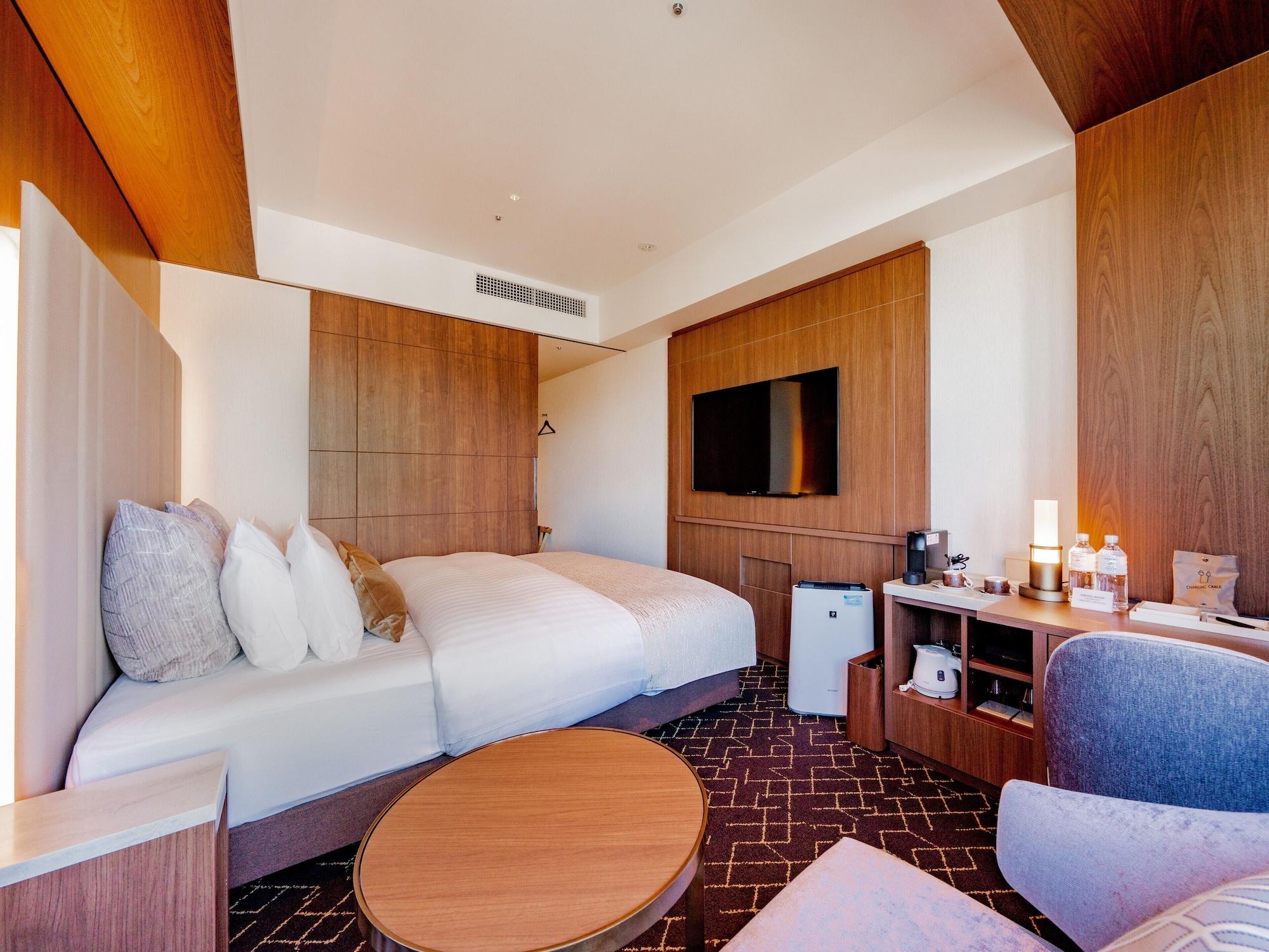 Double Premier King Bed