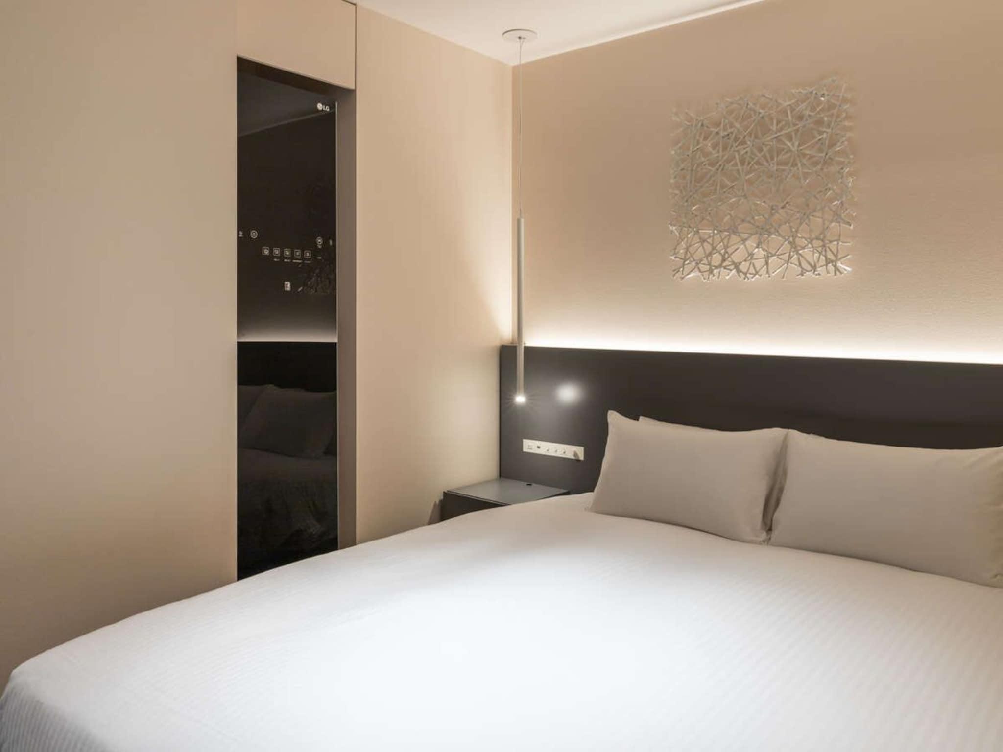 Double Queen Bed Non Smoking