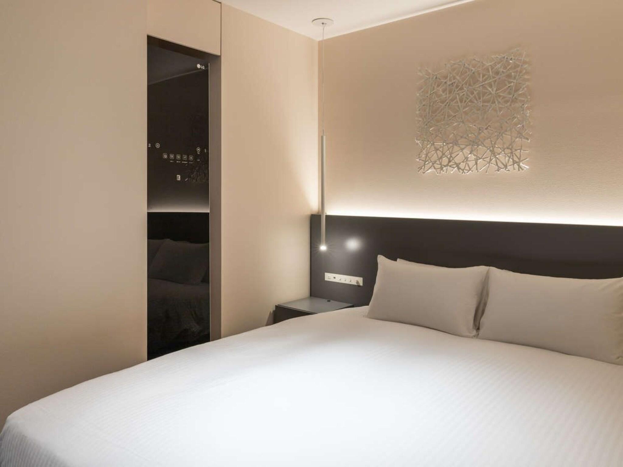 Double Queen Bed Non Smoking