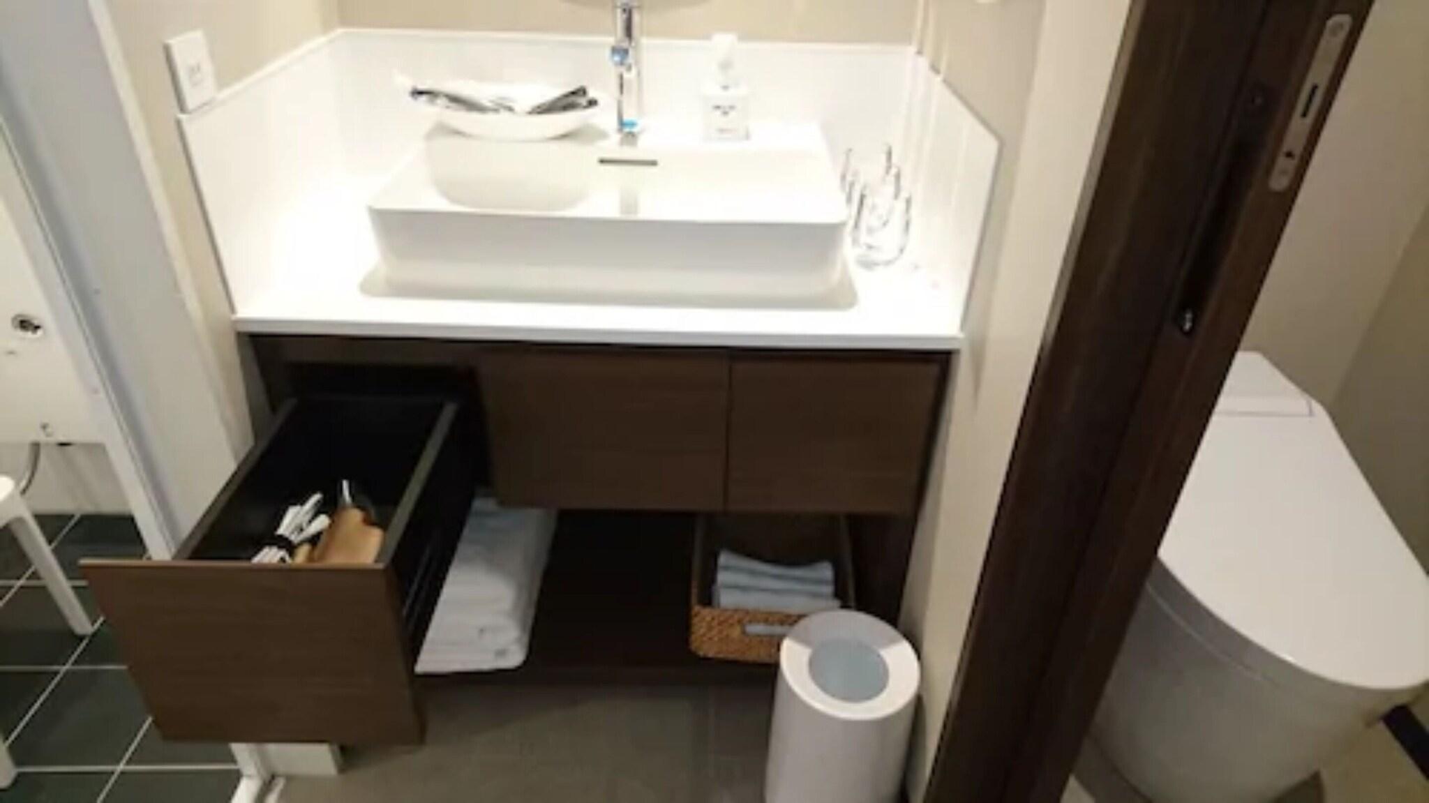 Family Room Three Beds