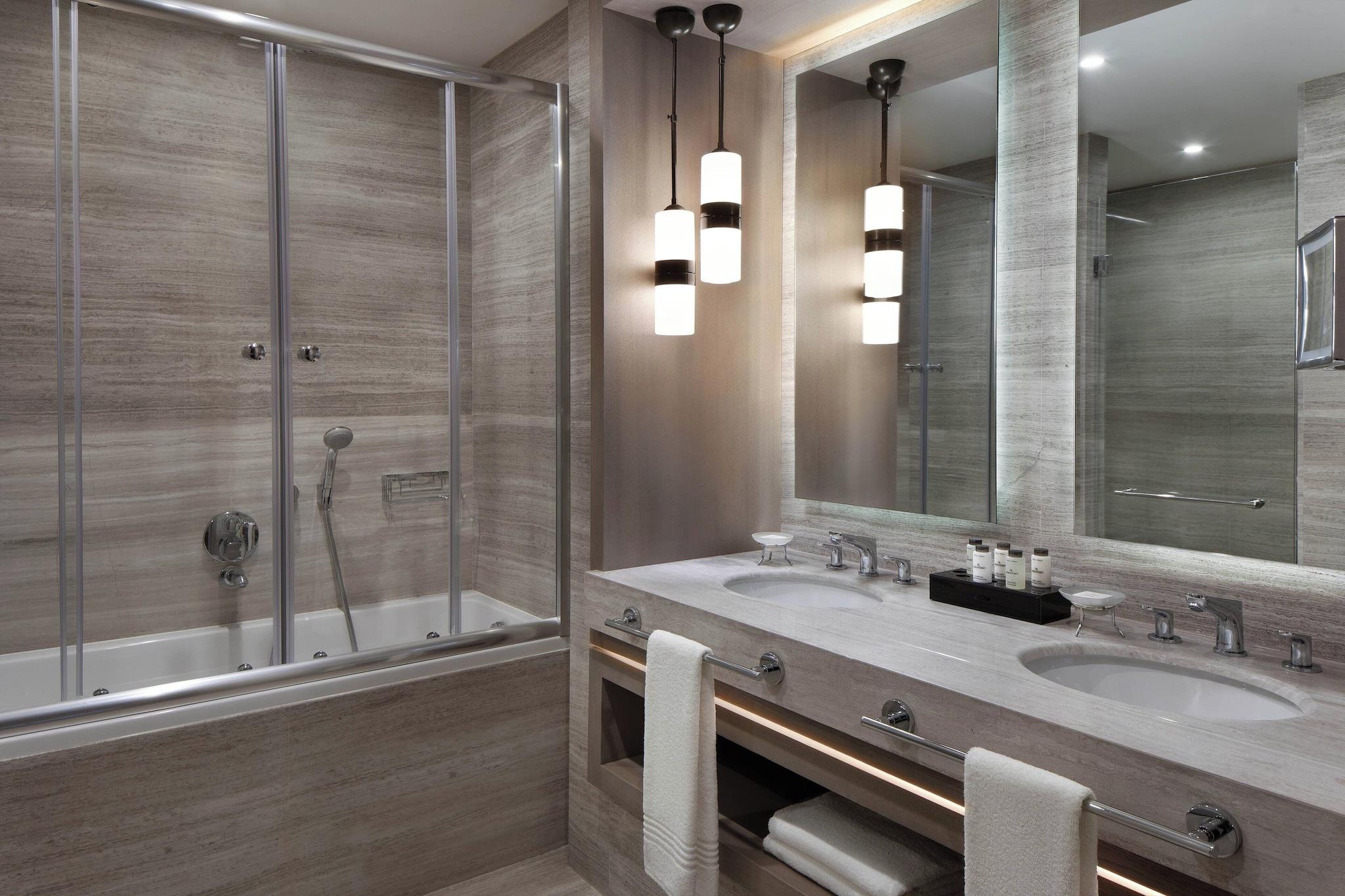 Suite Executive King Bed