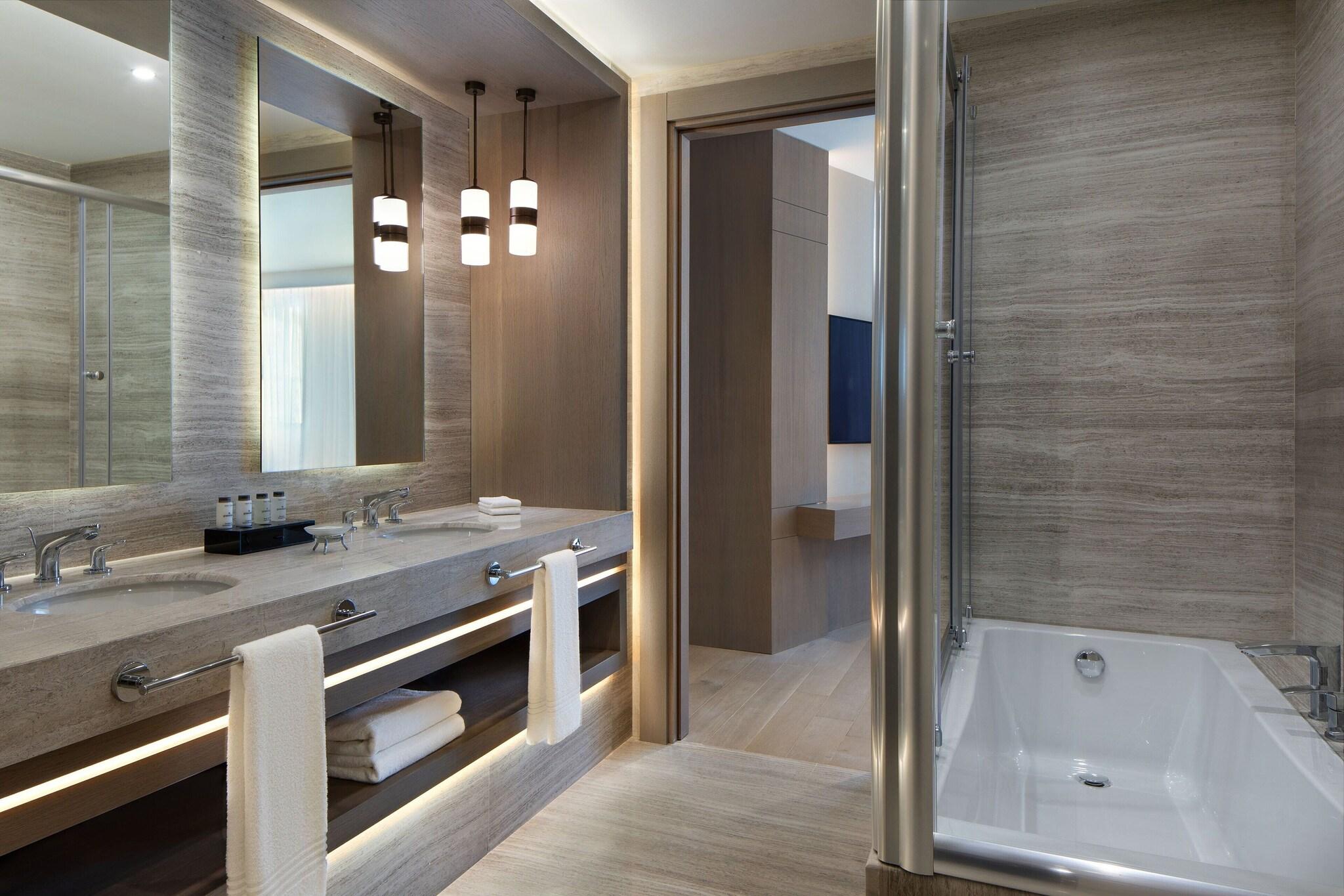 Suite Executive King Bed