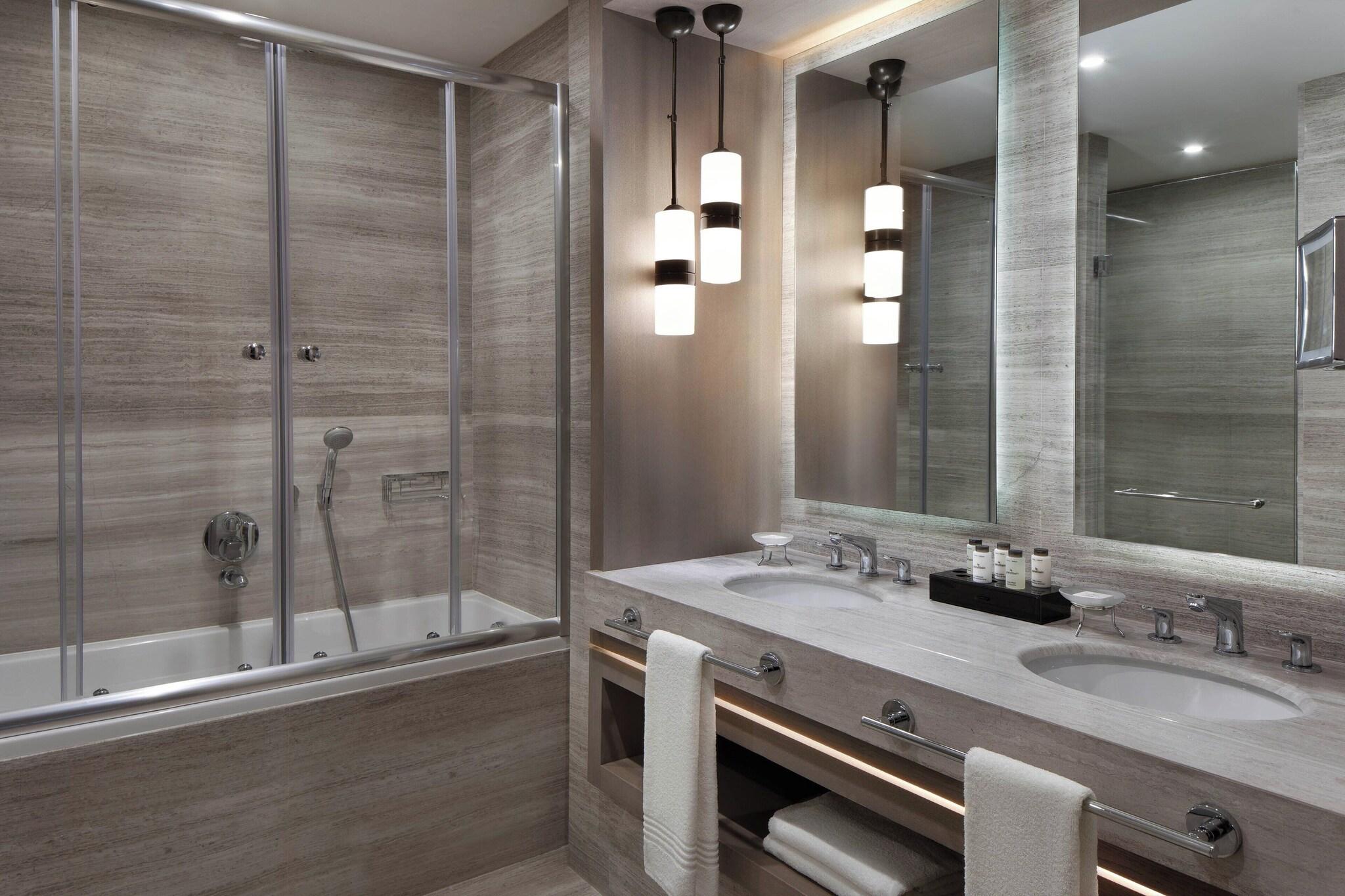 Suite Executive King Bed