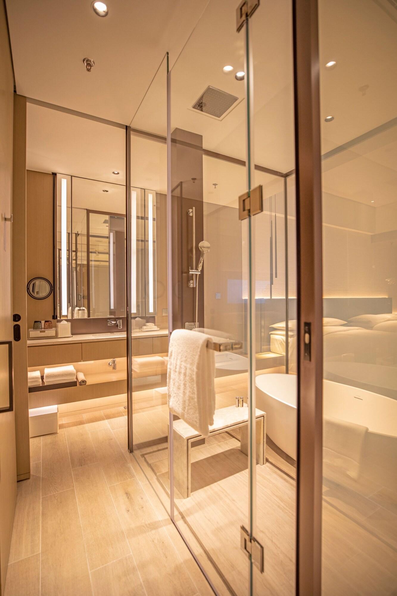 Double City View King Bed