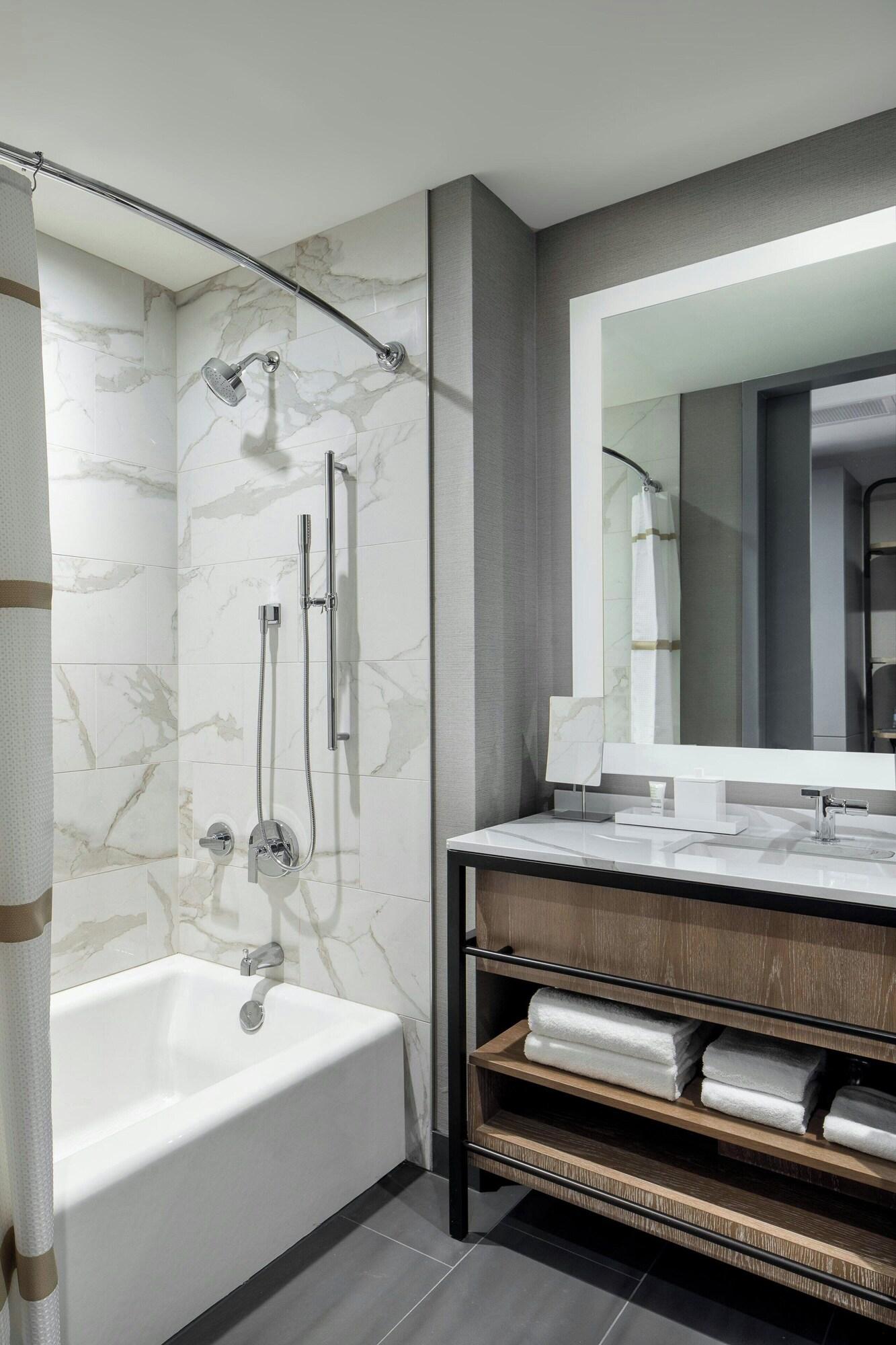 Double Deluxe City View