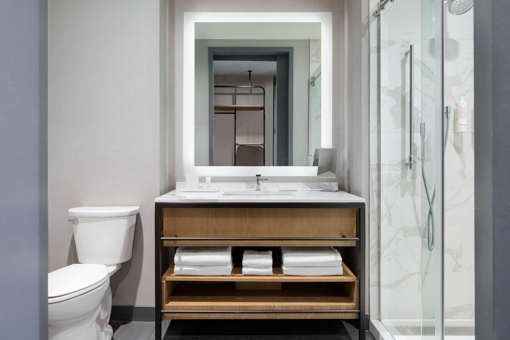 Double City View King Bed