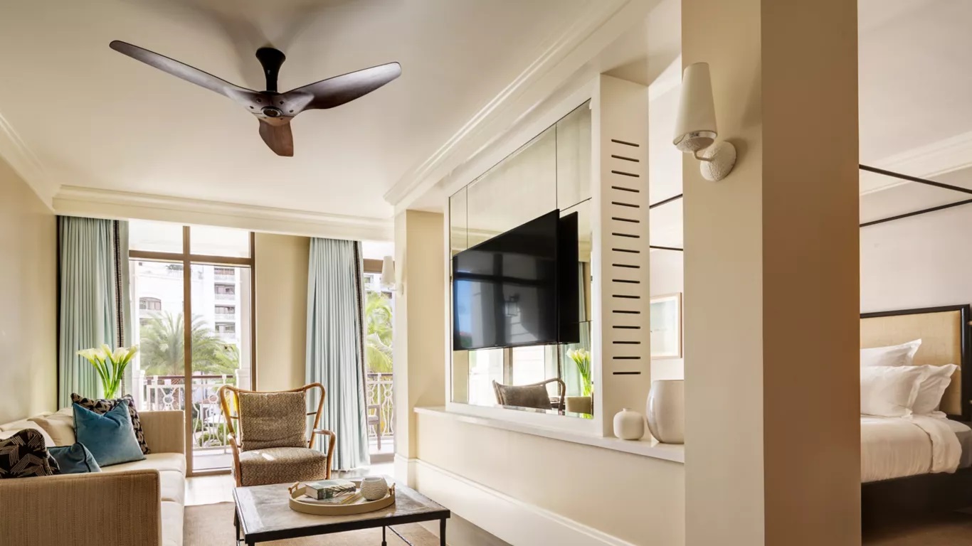 Studio Garden View King Bed