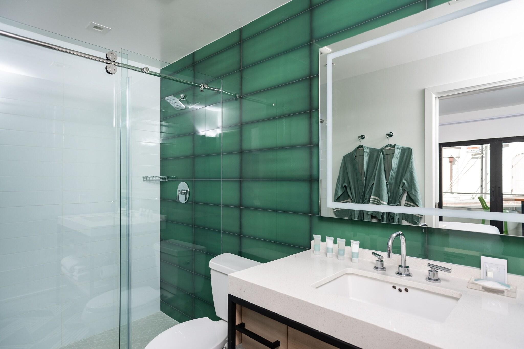 Double Accessible King Size Bed