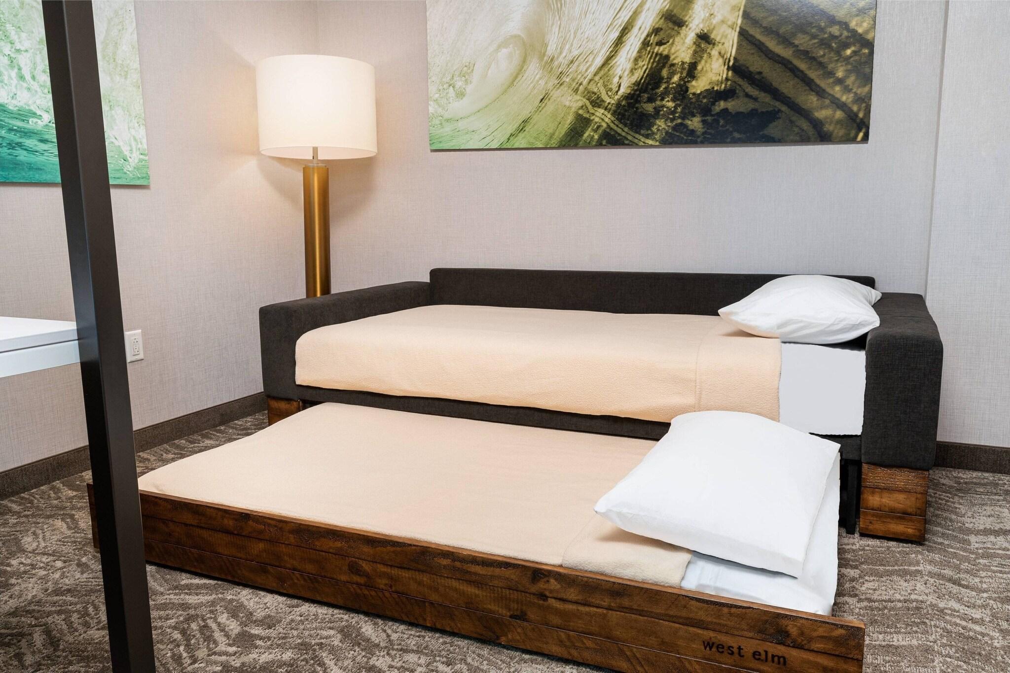 Suite Two Queen Beds
