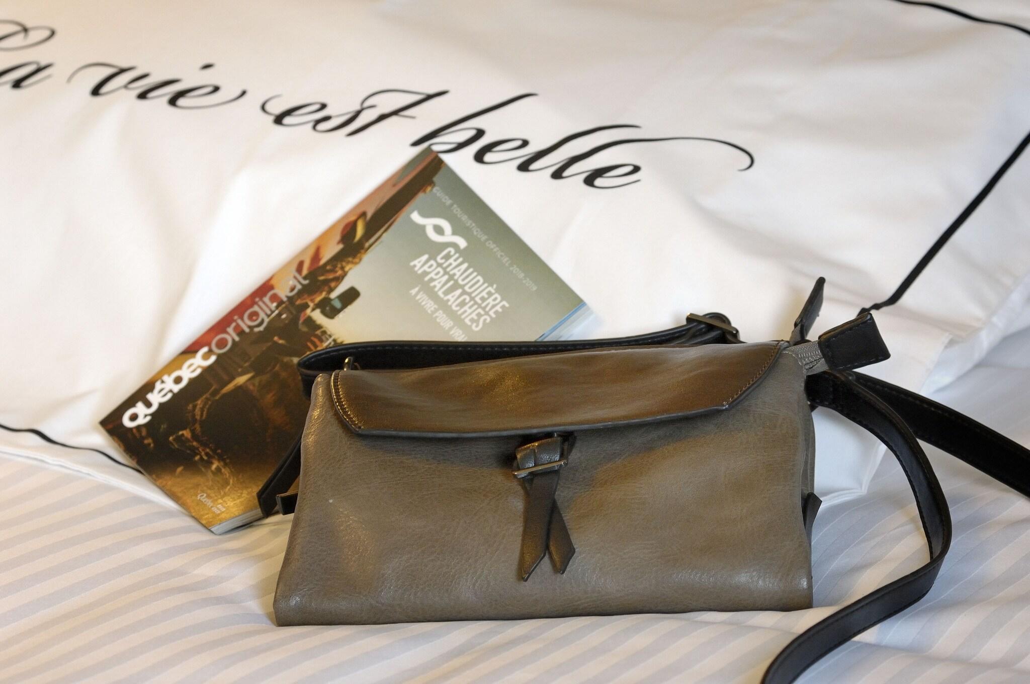 Double Queen Size Bed