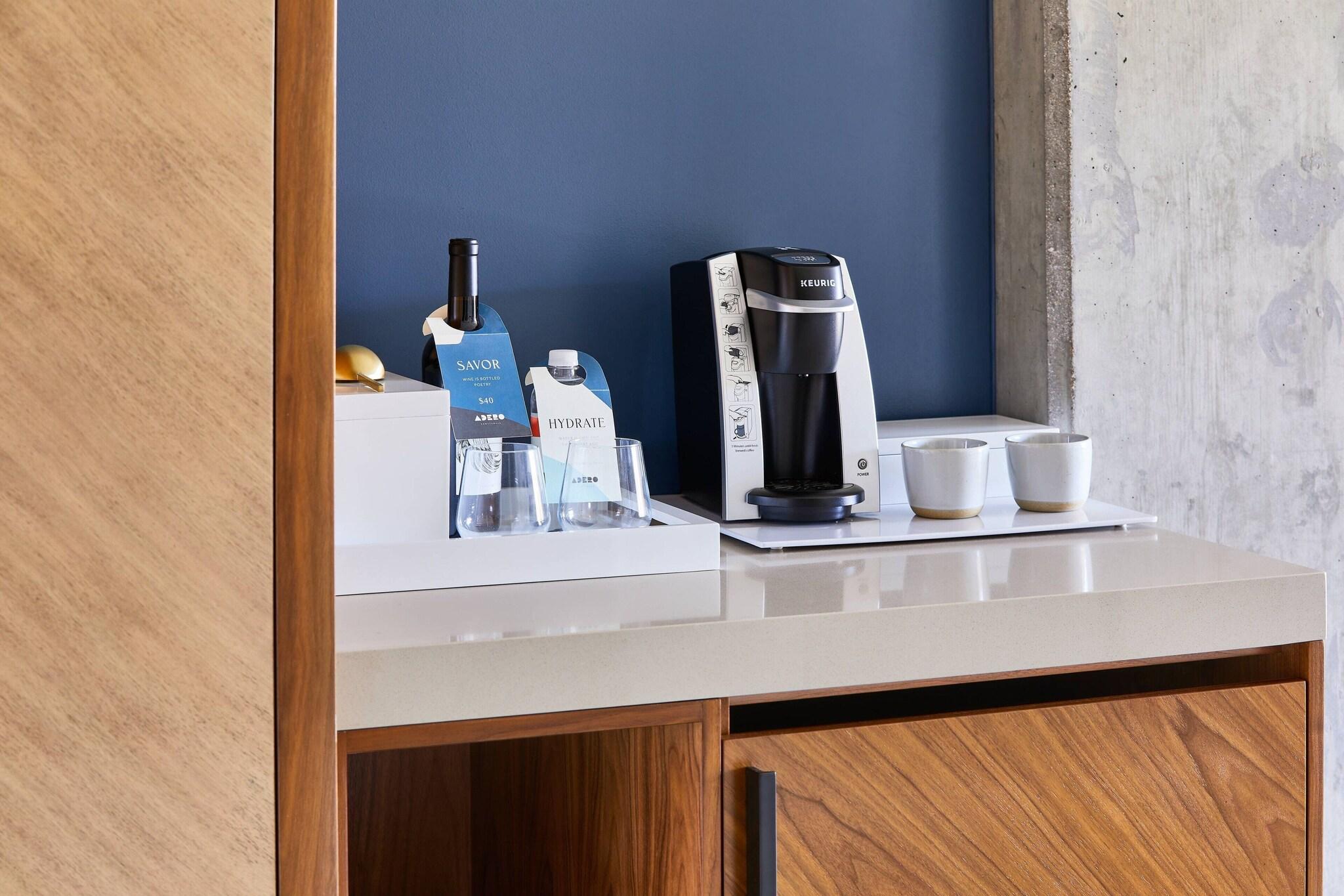 Junior Suite King Bed One Bedroom 