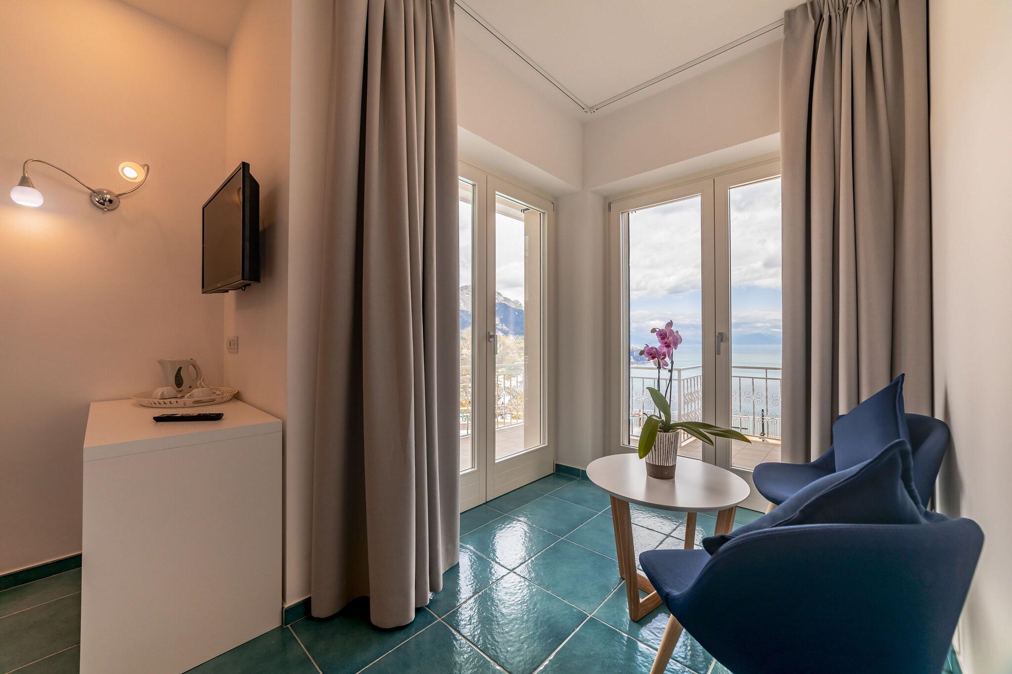 Studio Sea View King Bed