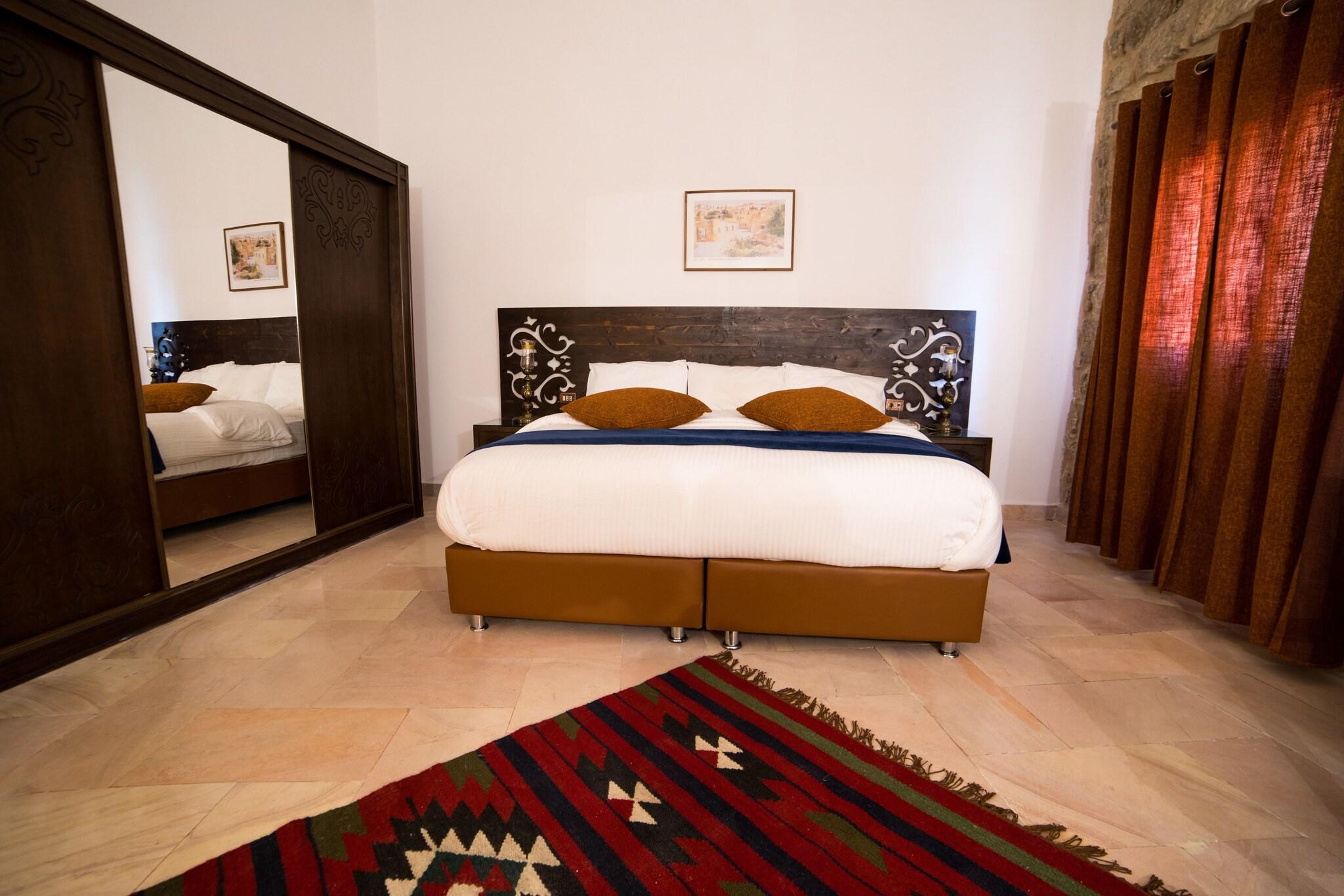 Double Deluxe King Bed