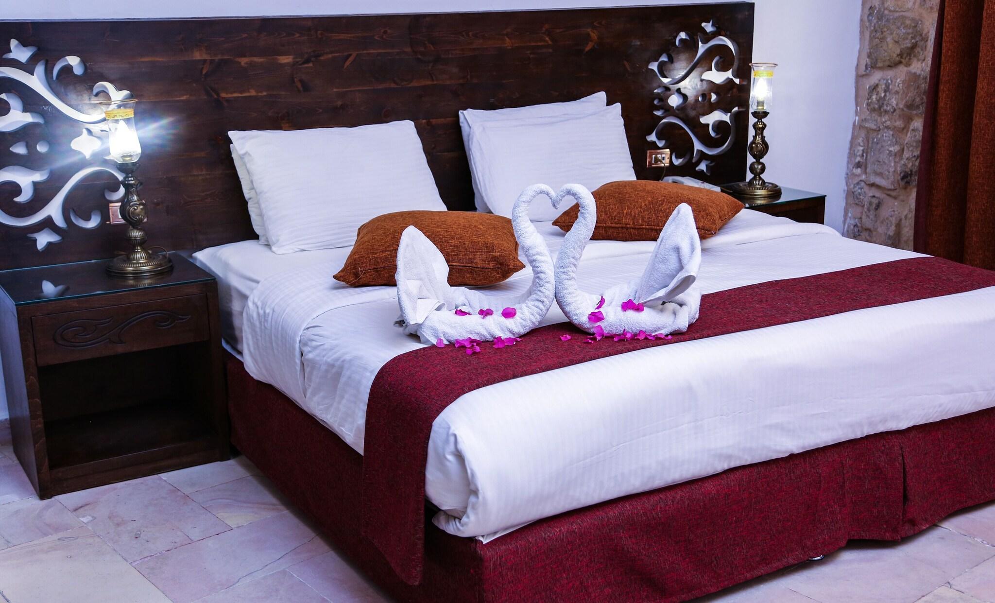 Double Deluxe King Bed