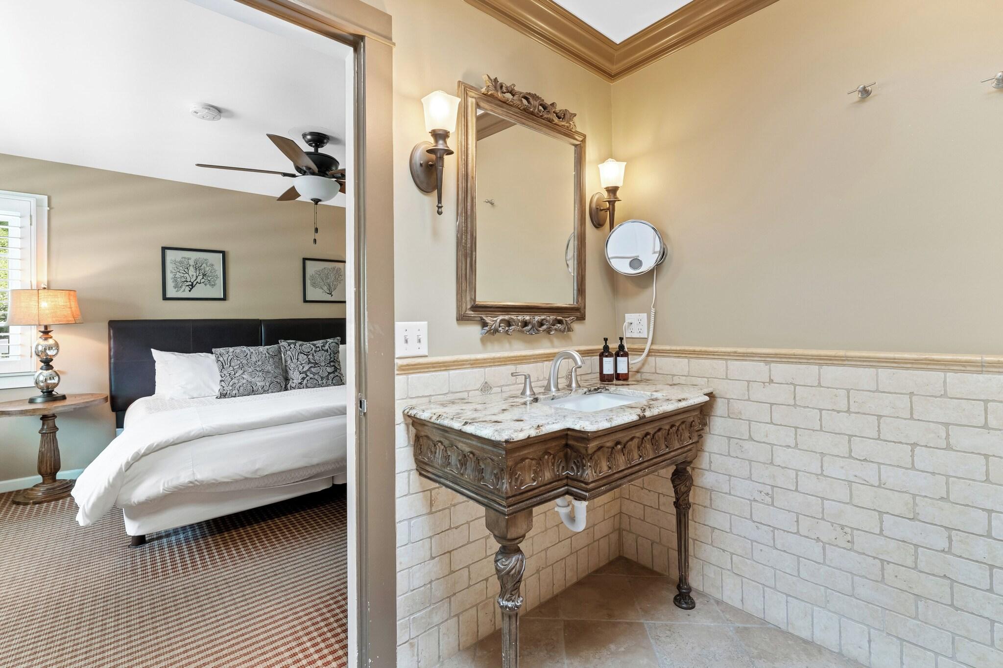 Double Deluxe King Bed