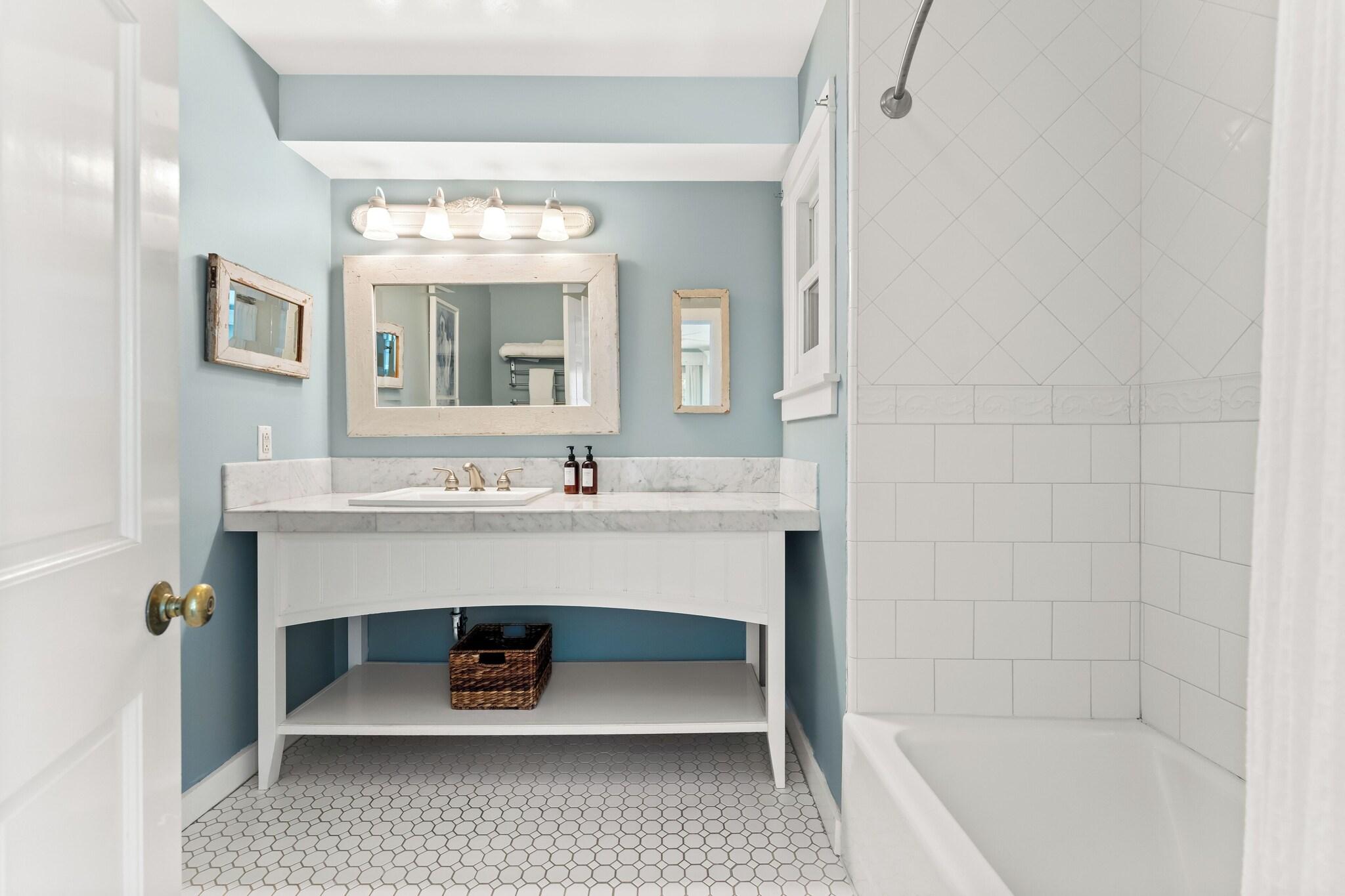 Double Deluxe King Bed