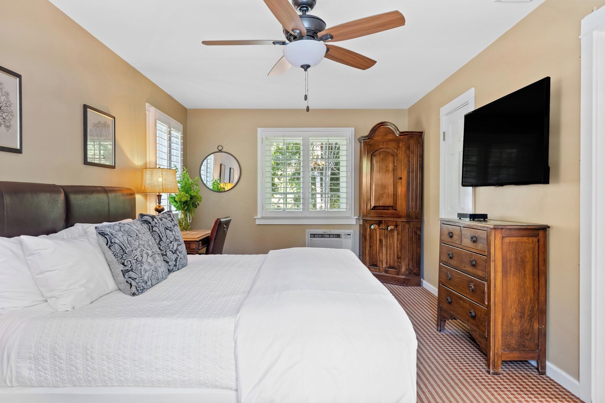 Double Deluxe King Bed