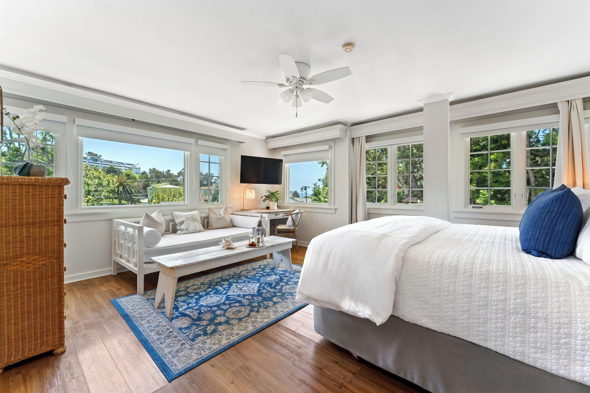 Double Deluxe King Bed