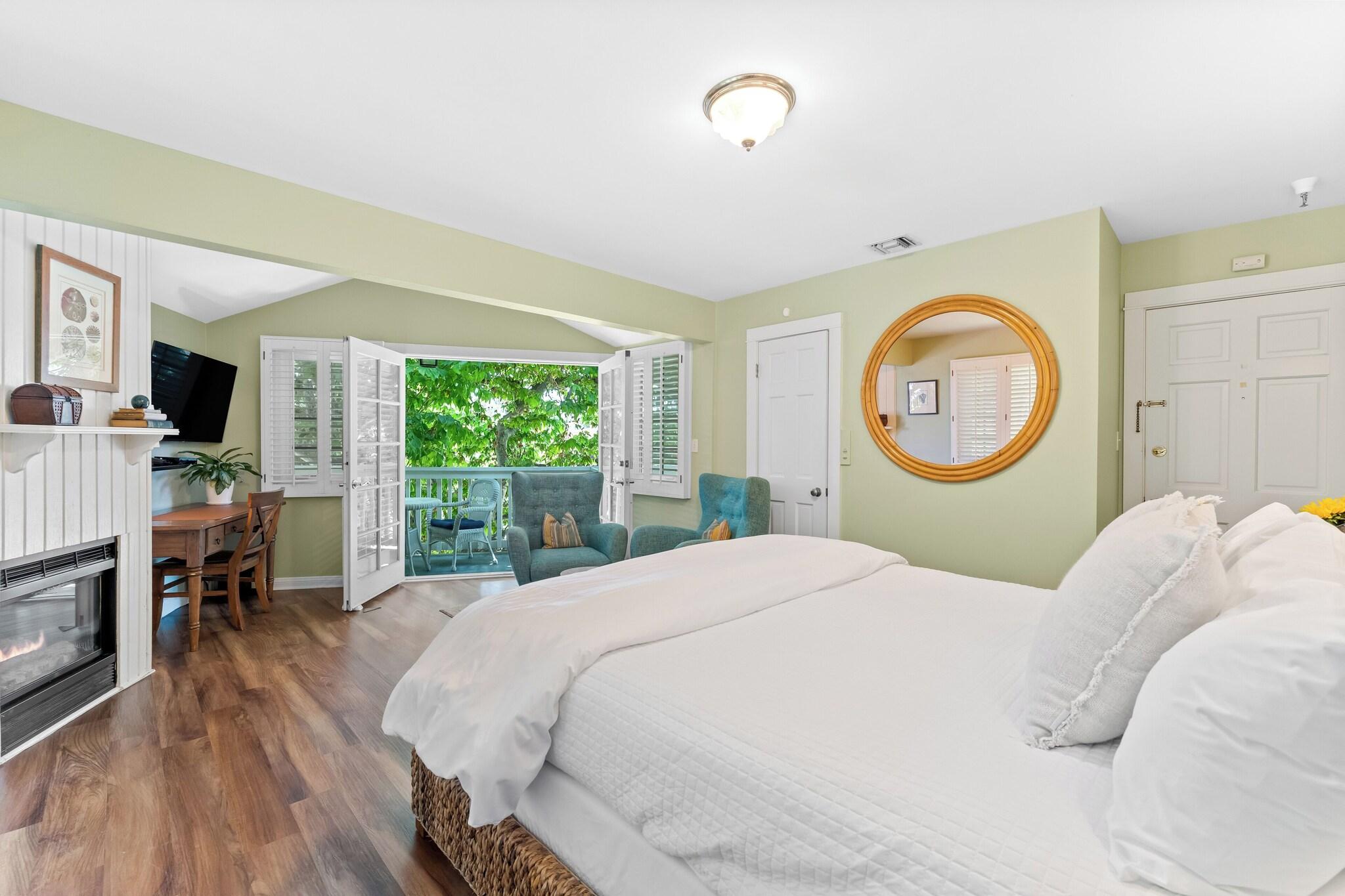 Double Superior King Bed