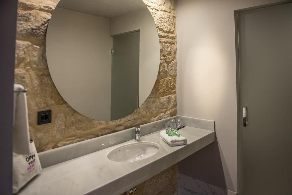 Triple King Size Bed