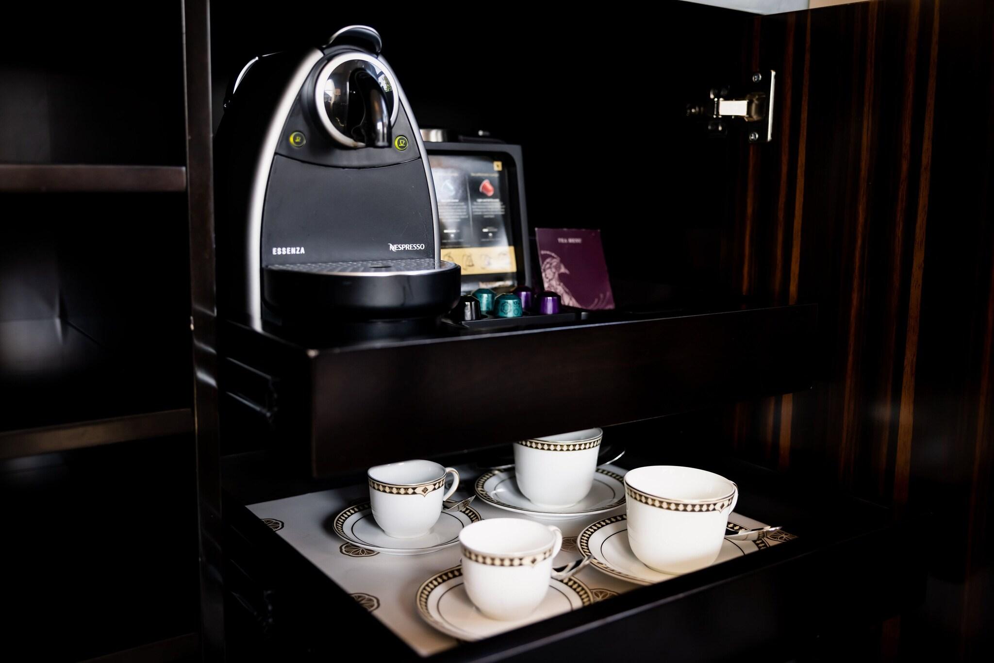 Double Inner-king Size Bed