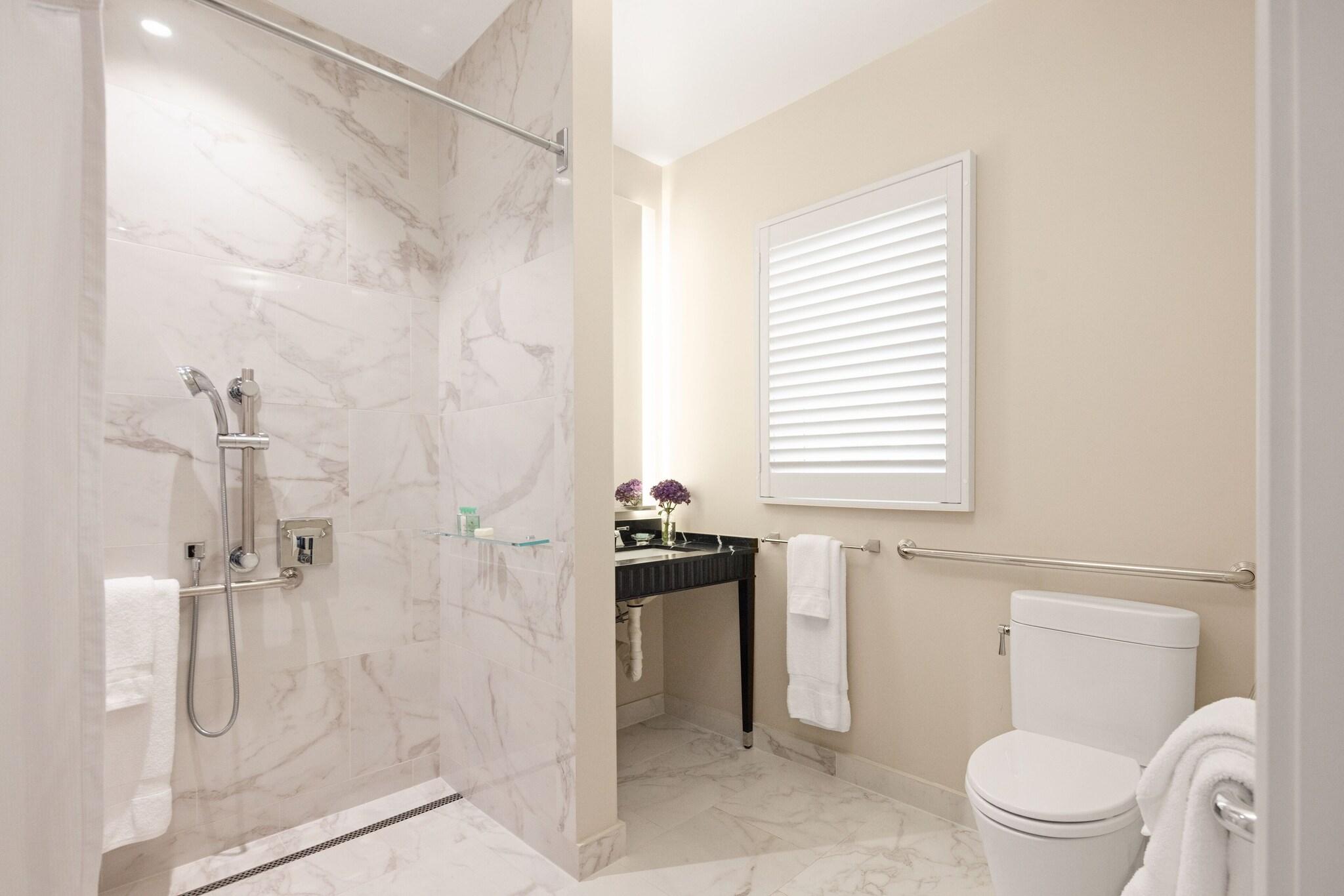 Double Accessible King Size Bed