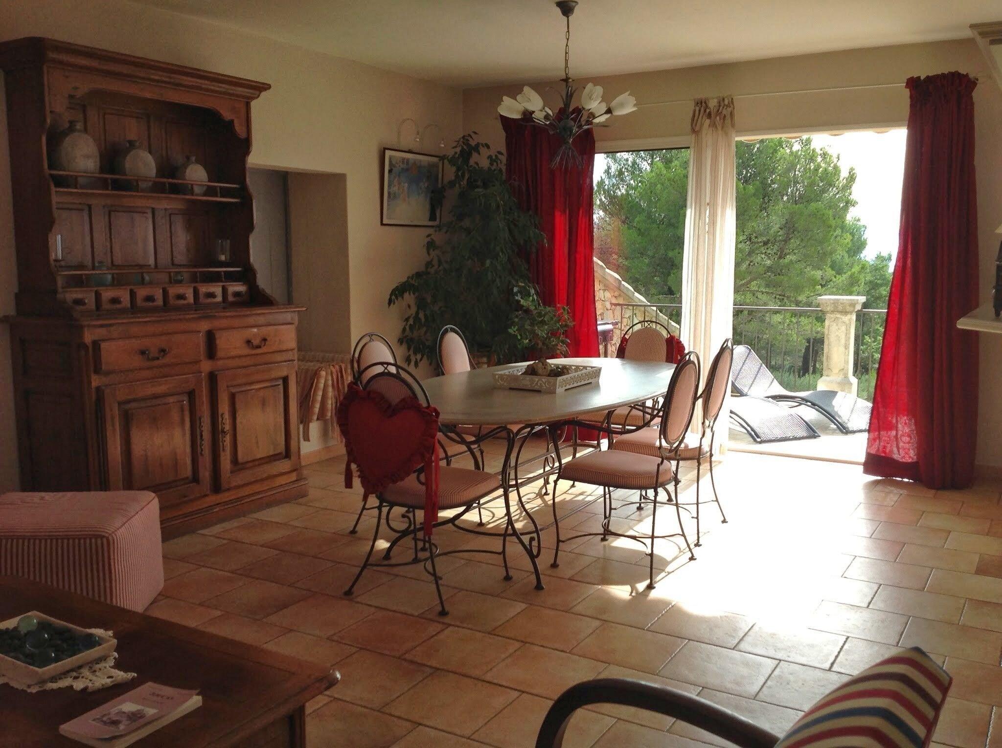 Apartment Two Queen Beds