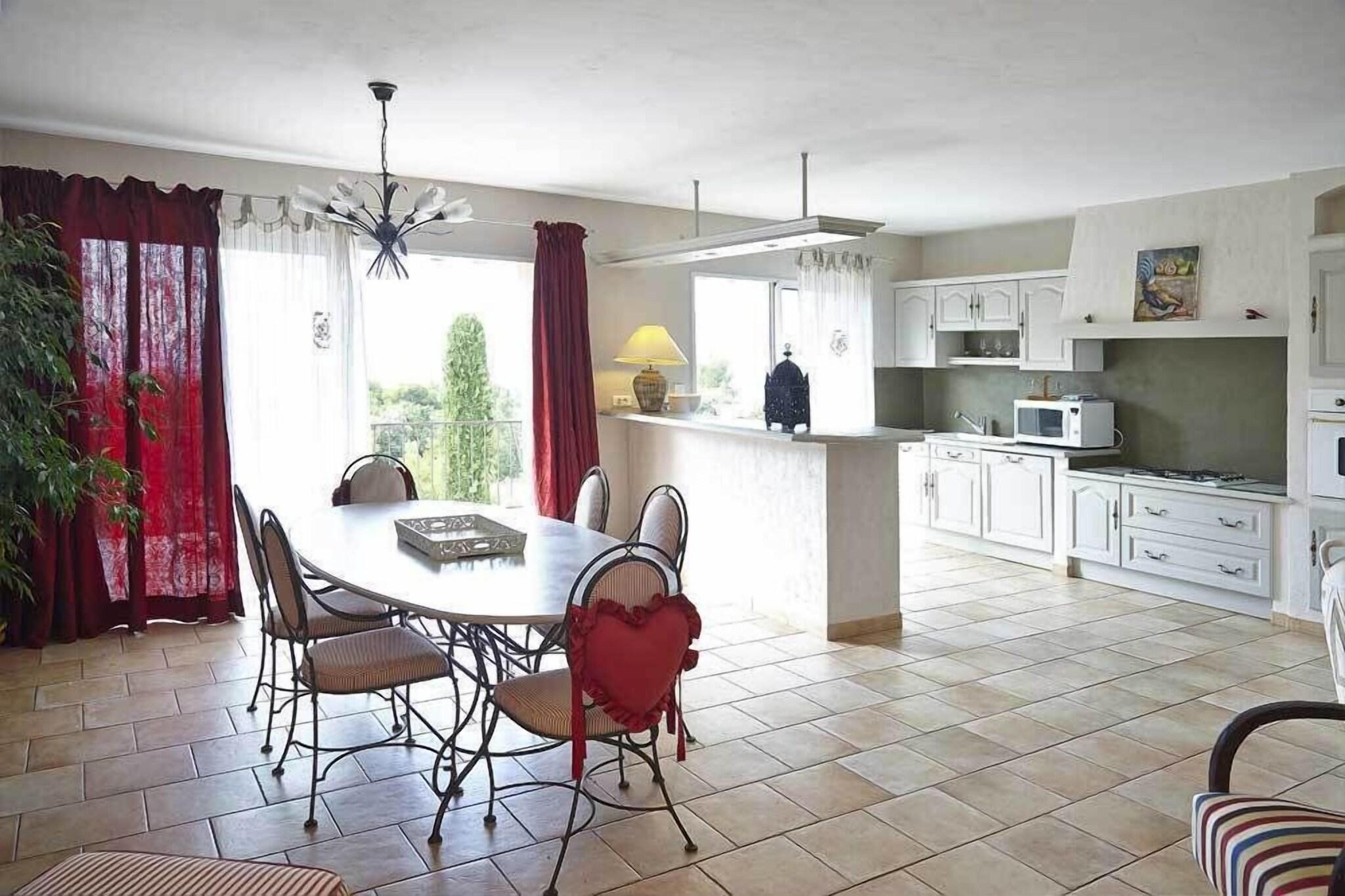 Apartment Two Queen Beds