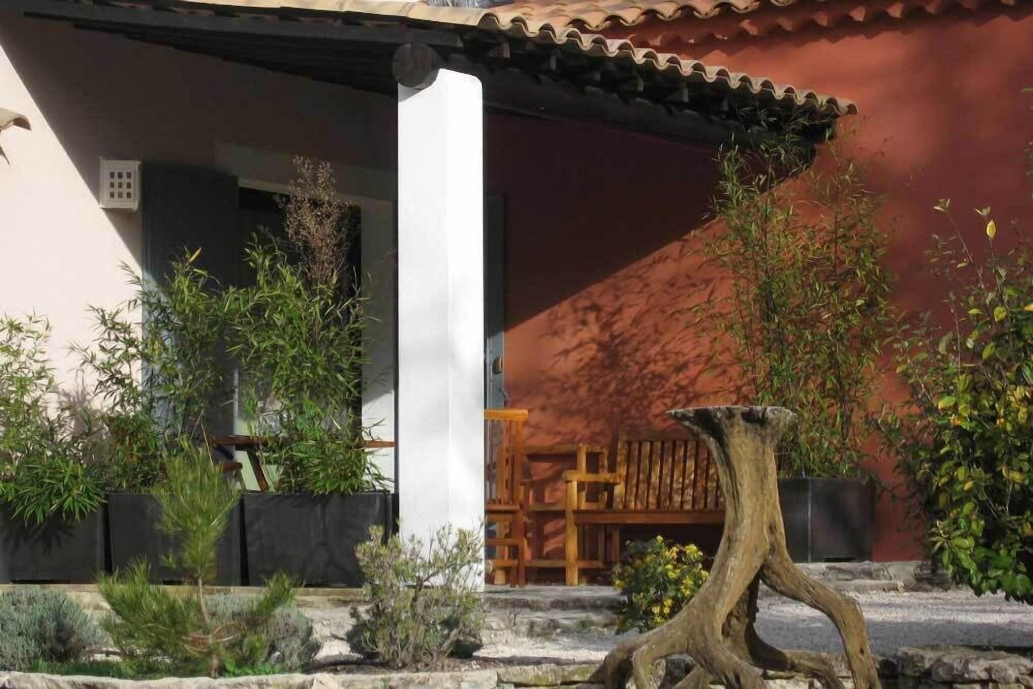 Junior Suite Queen Size Bed