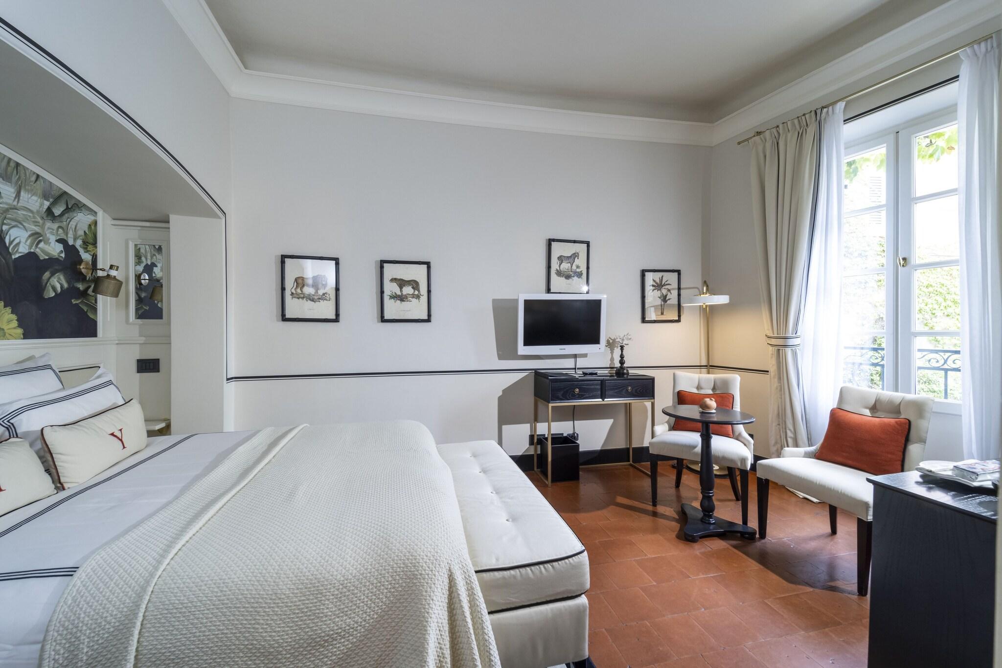 Double Superior Queen Bed