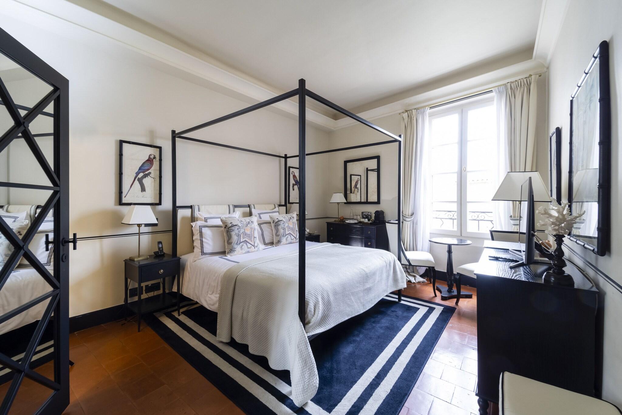 Double Superior Queen Bed