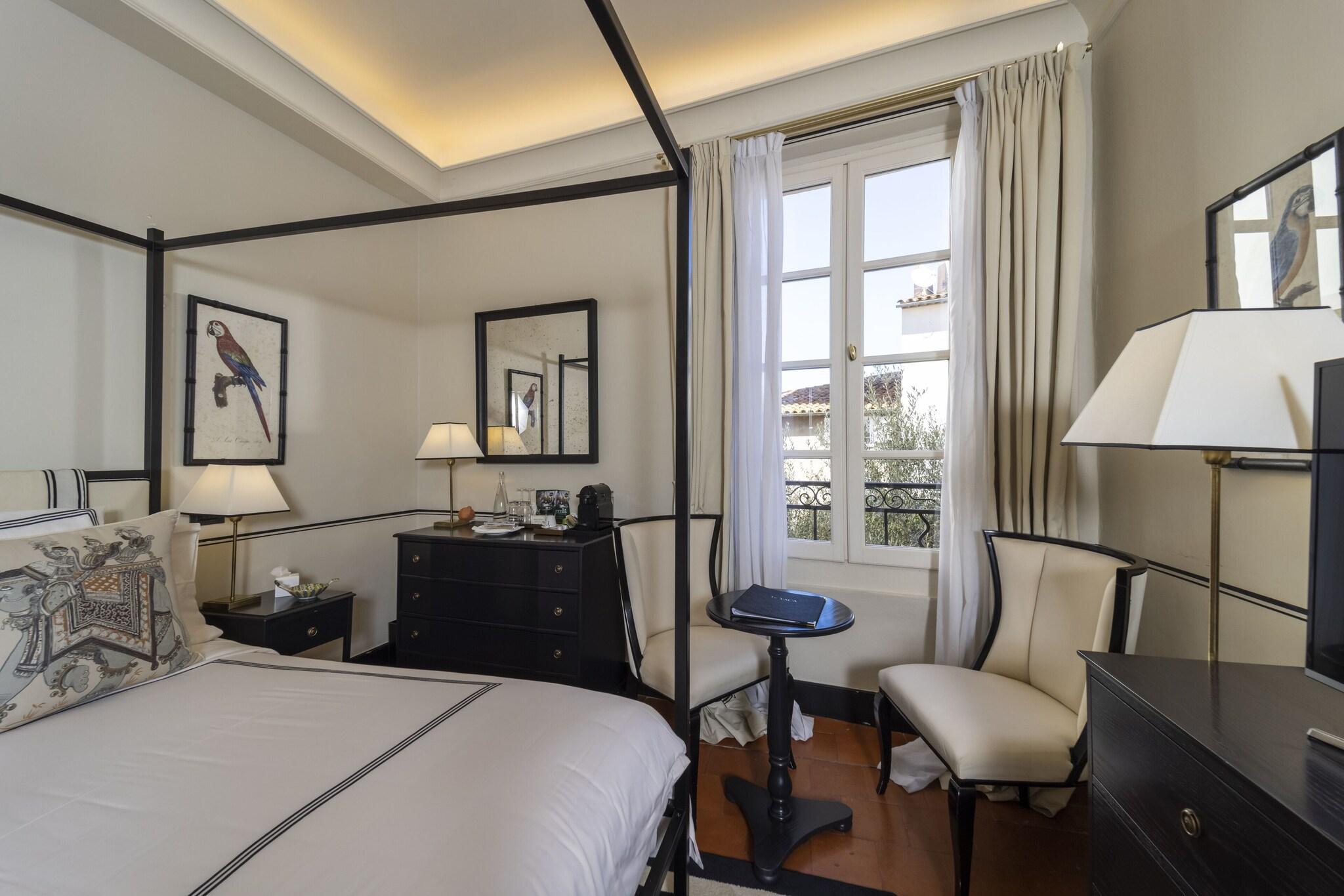 Double Superior Queen Bed