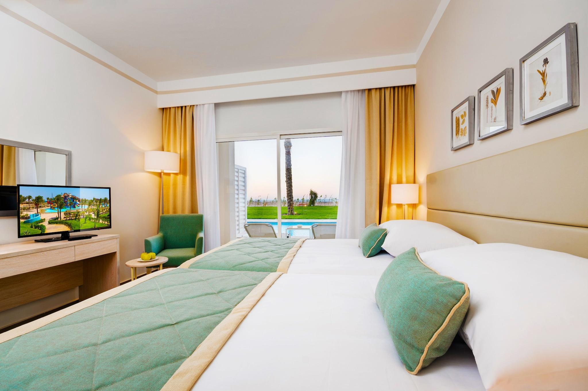 Double or Twin Deluxe Pool View