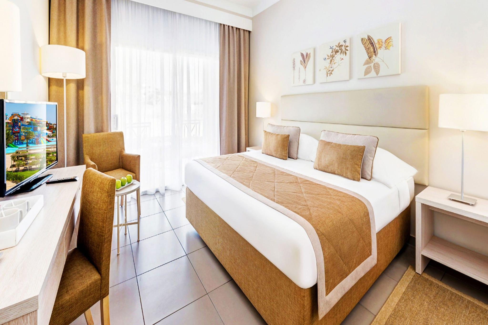 Double or Twin Deluxe Pool View