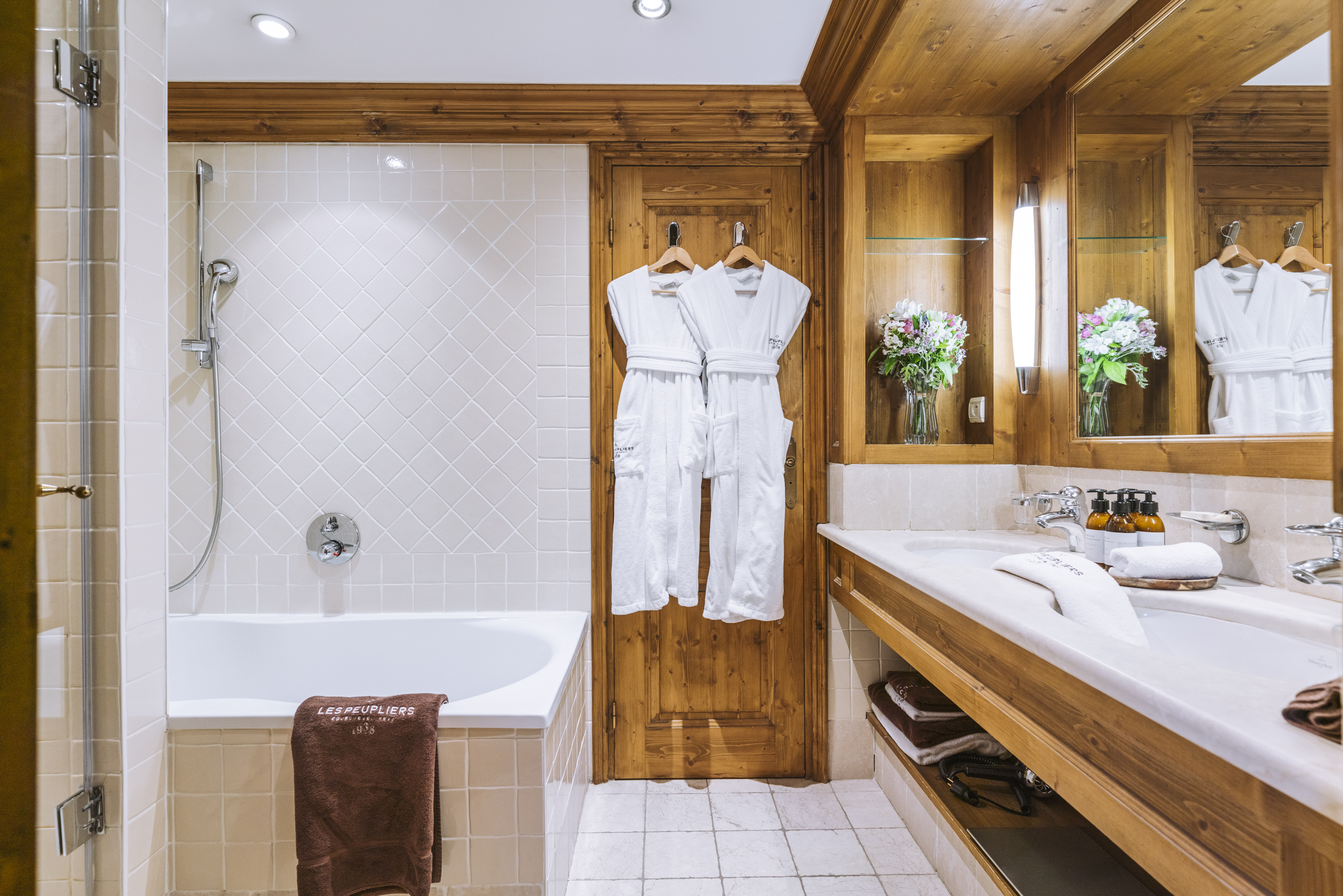 Quadruple Connecting Room