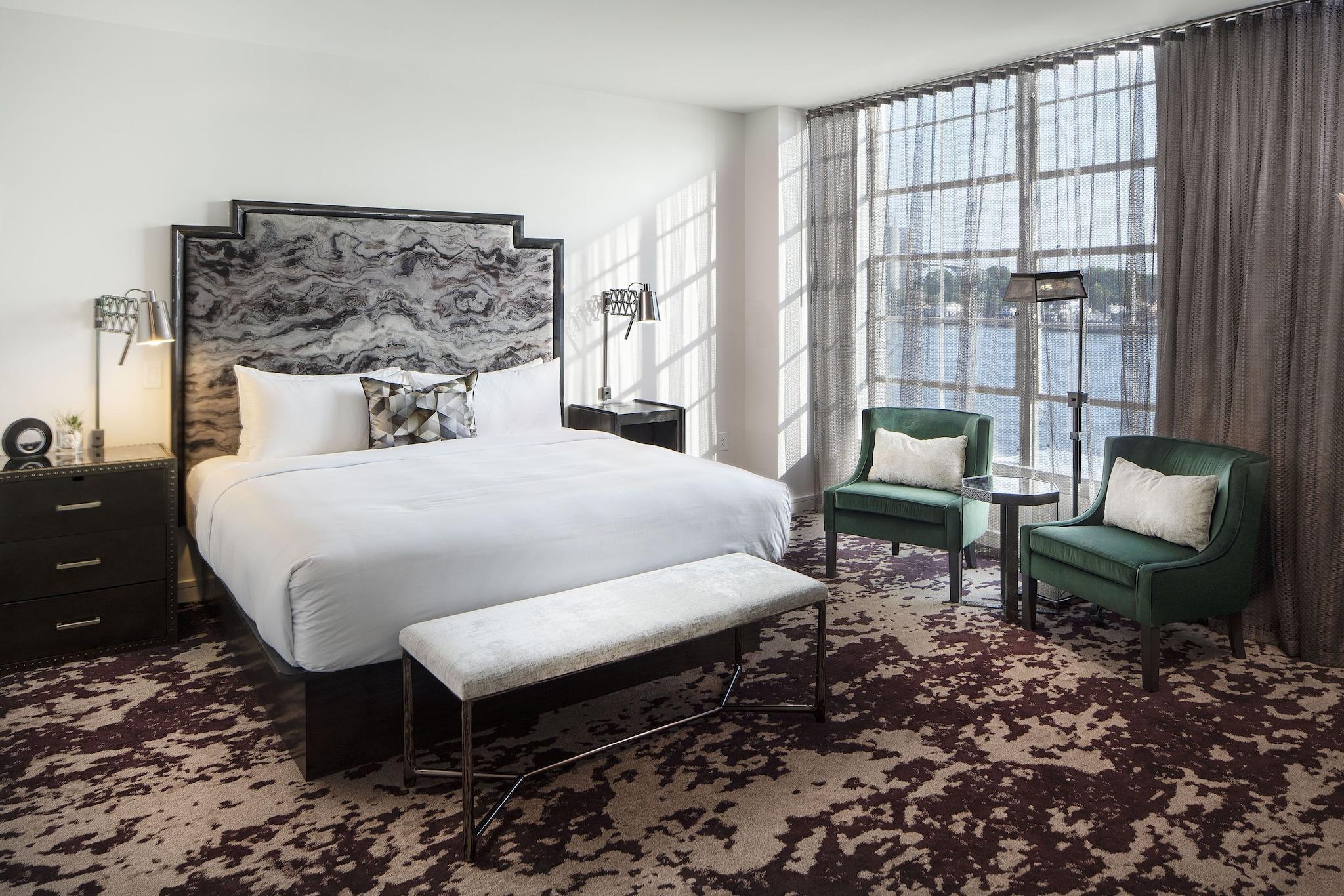 Double King Bed Non Smoking