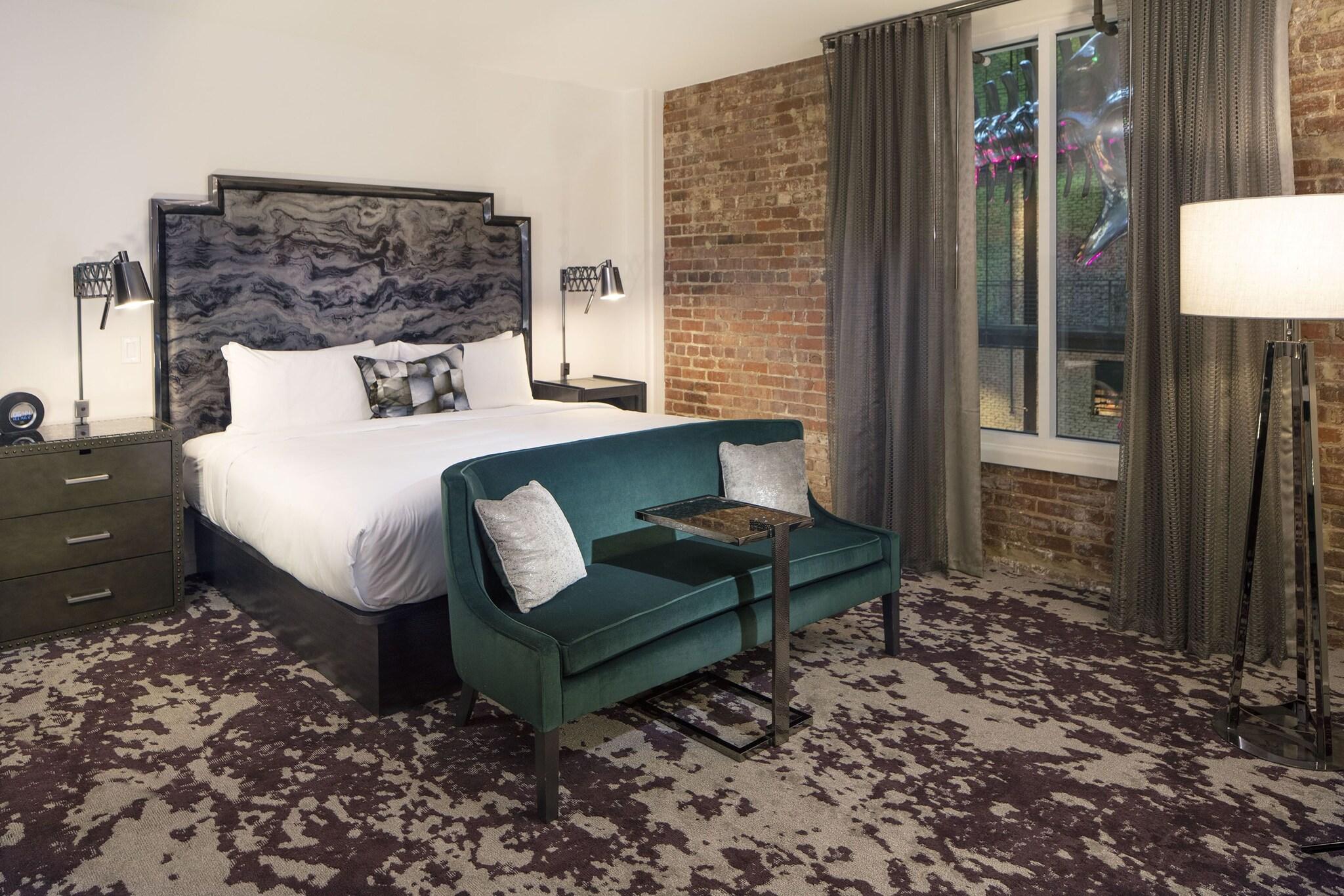 Double King Bed Non Smoking