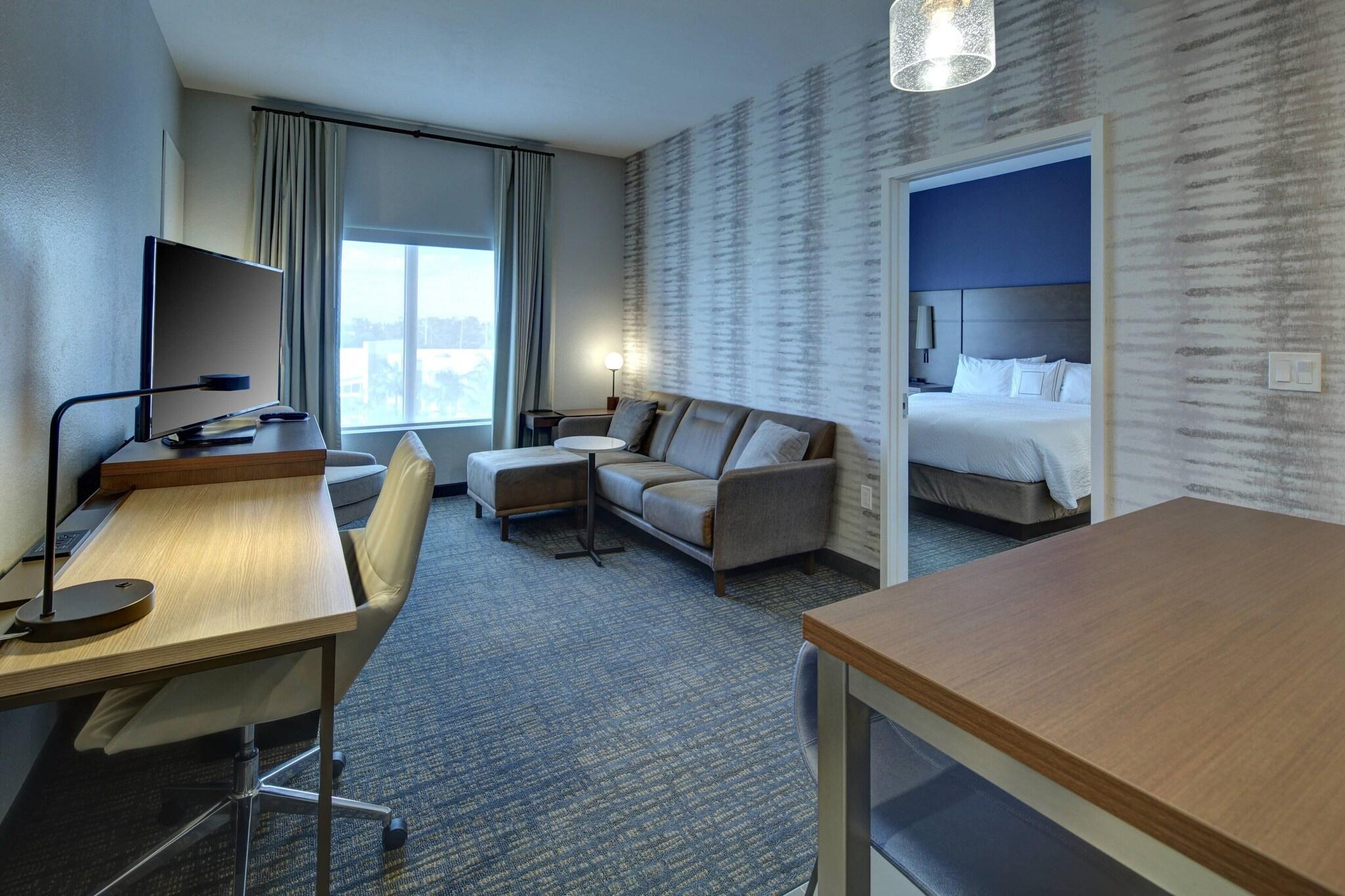 Suite Two Queen Beds One Bedroom