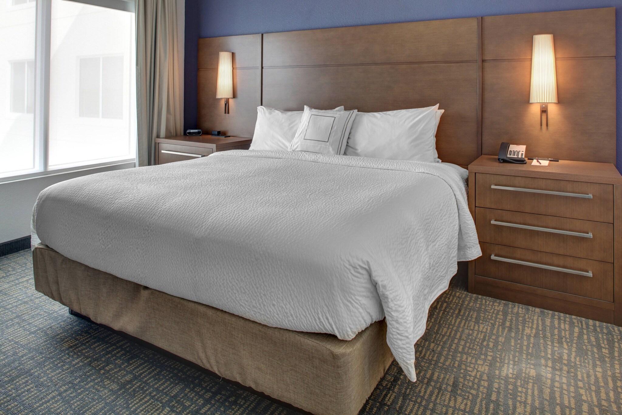 Suite King Bed One Bedroom 