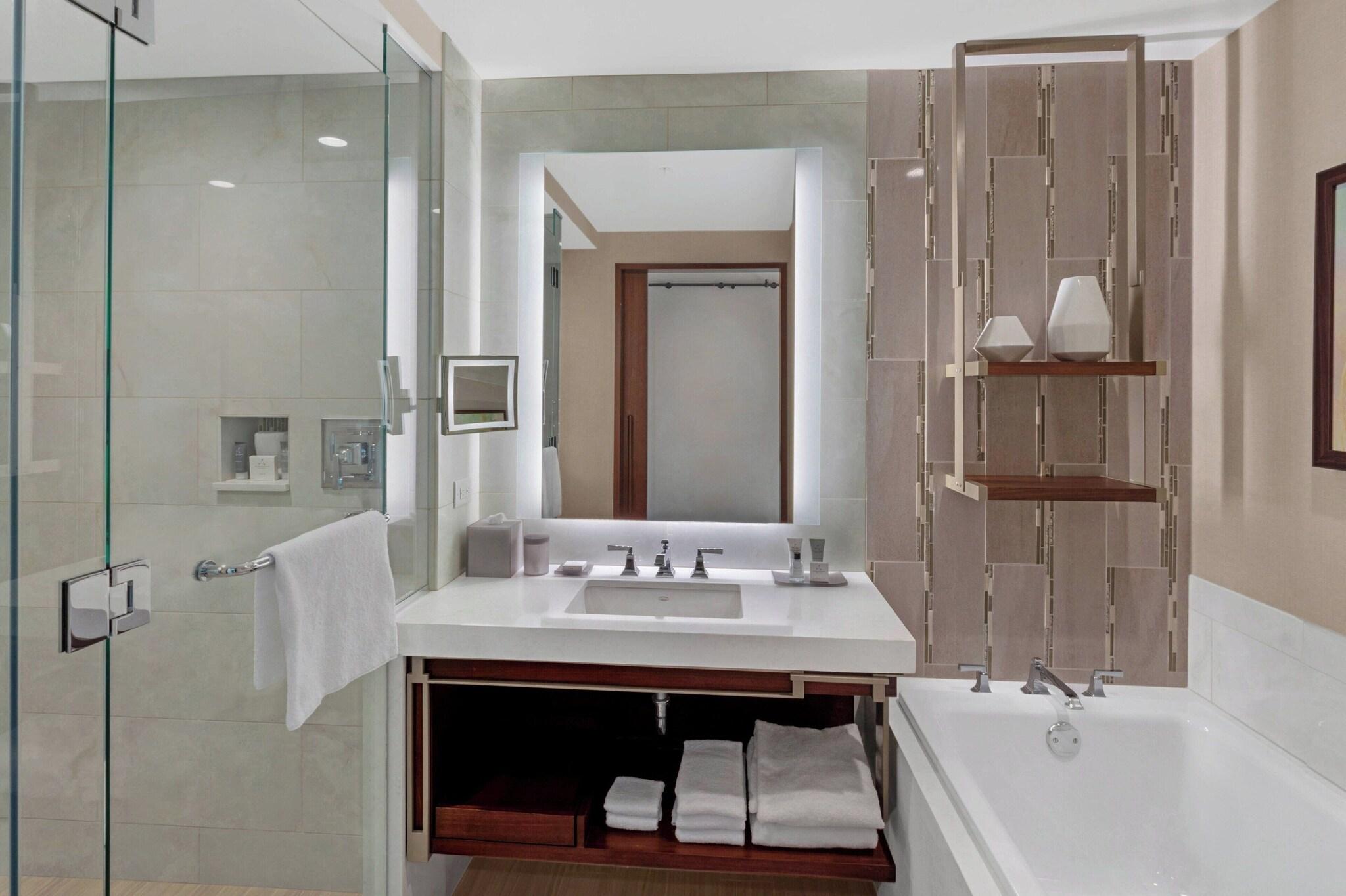 Double Deluxe Two Queen Beds