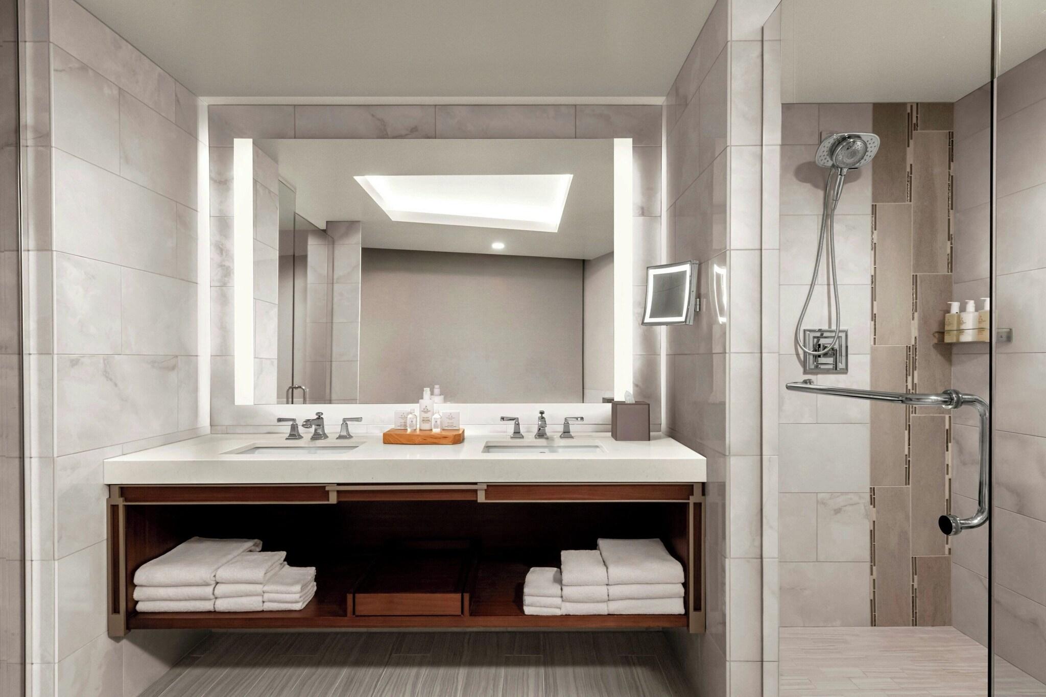 Suite with Double Bed