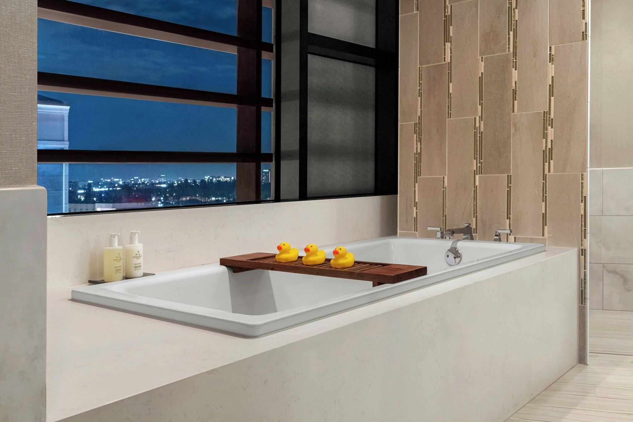 Suite with Double Bed