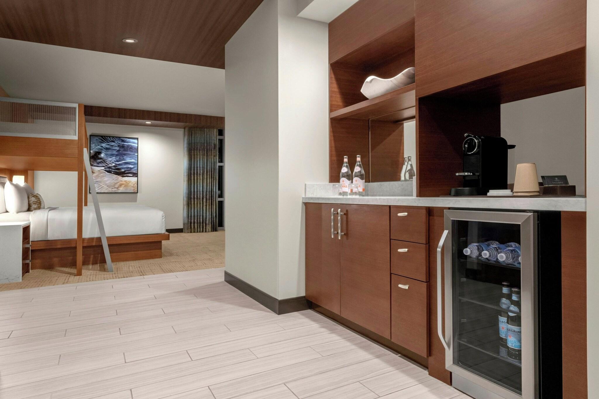 Suite with Double Bed