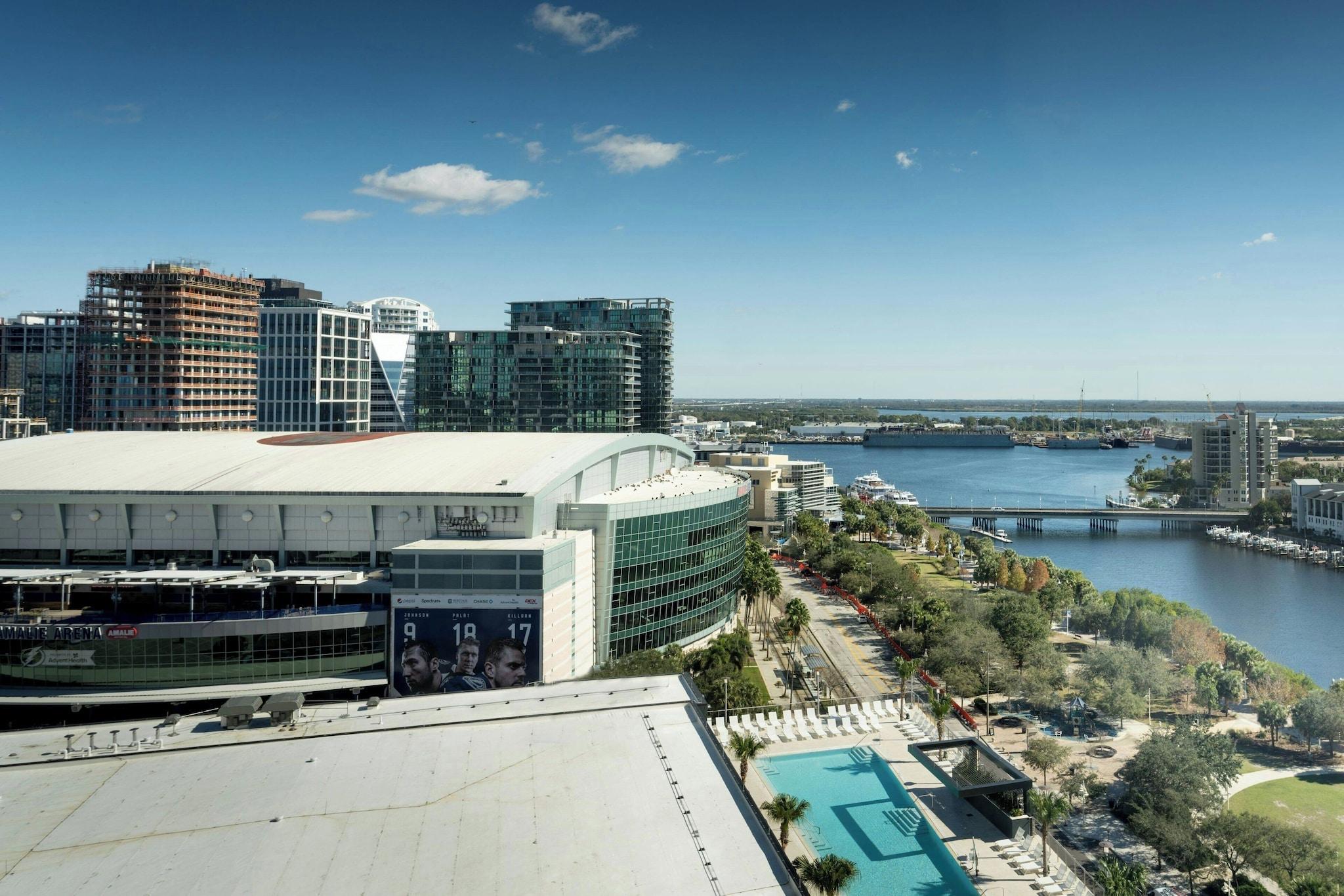 Suite King Bed One Bedroom 