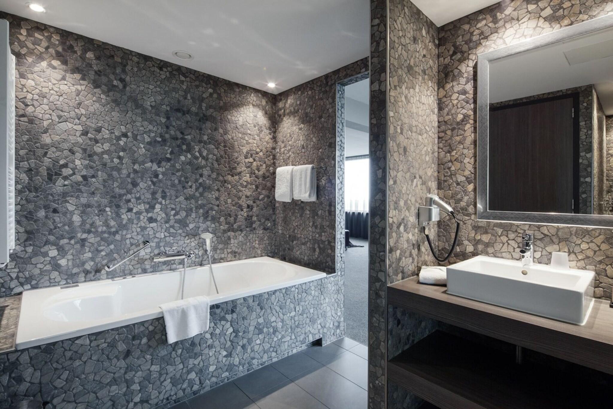 Suite with Double Bed