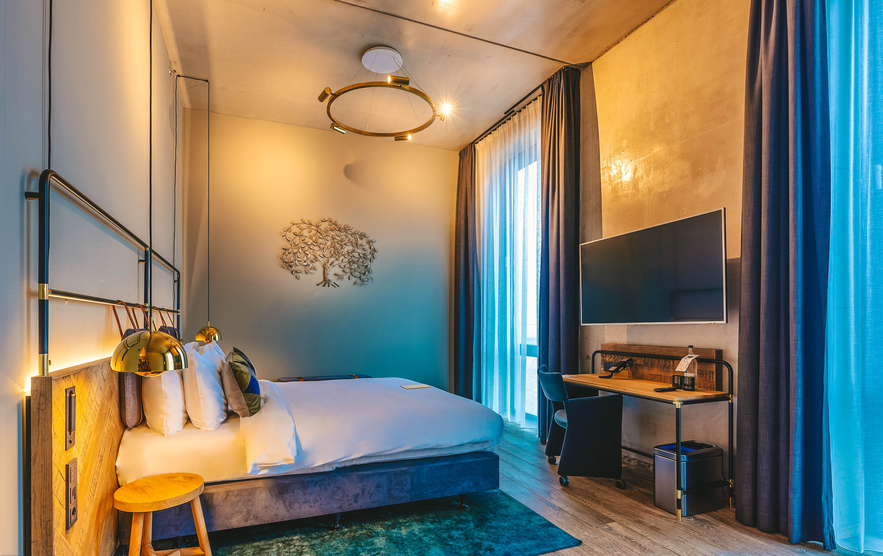 Family Room Superior